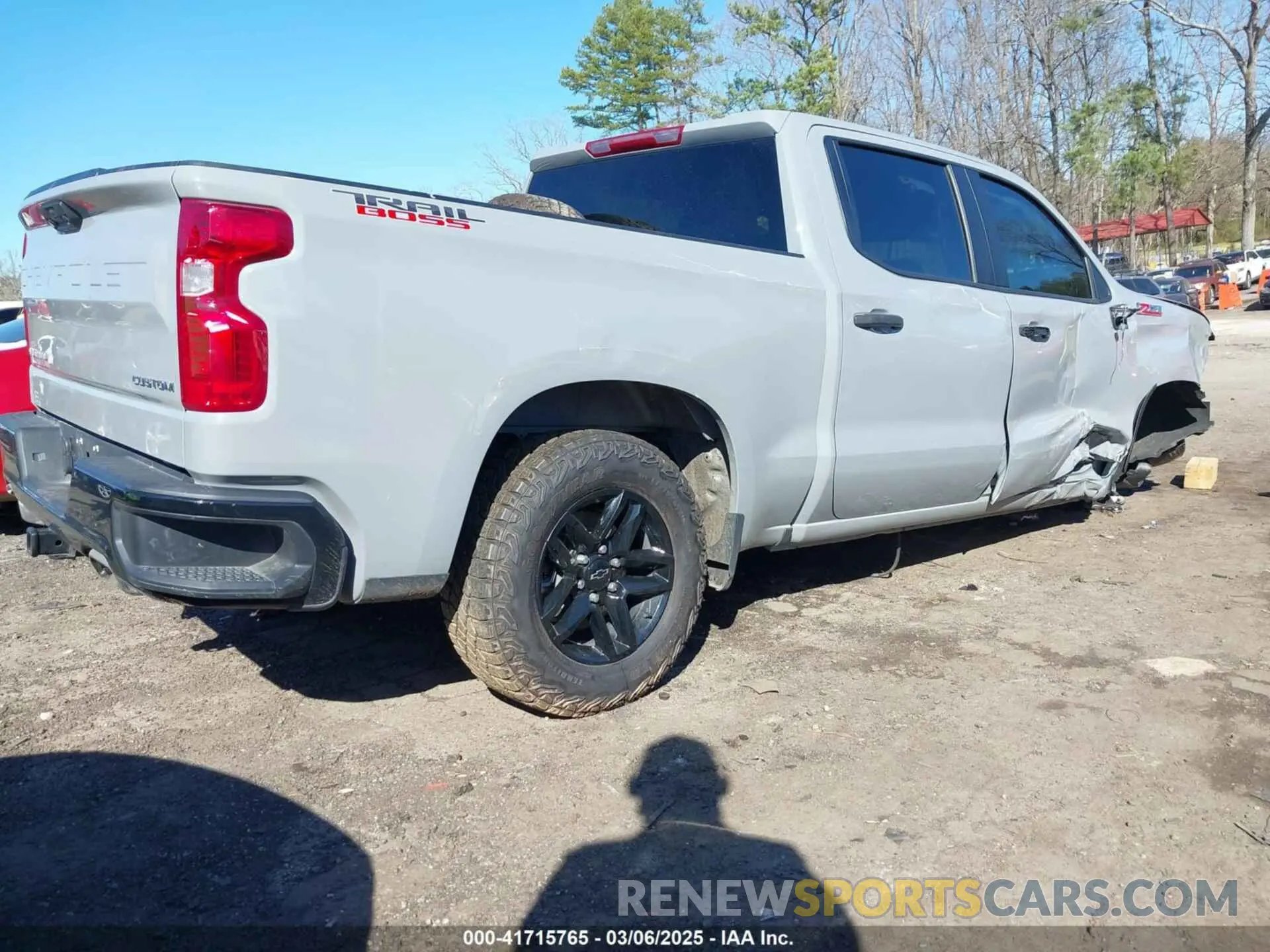 4 Photograph of a damaged car 3GCUDCED7RG199821 CHEVROLET SILVERADO 1500 2024