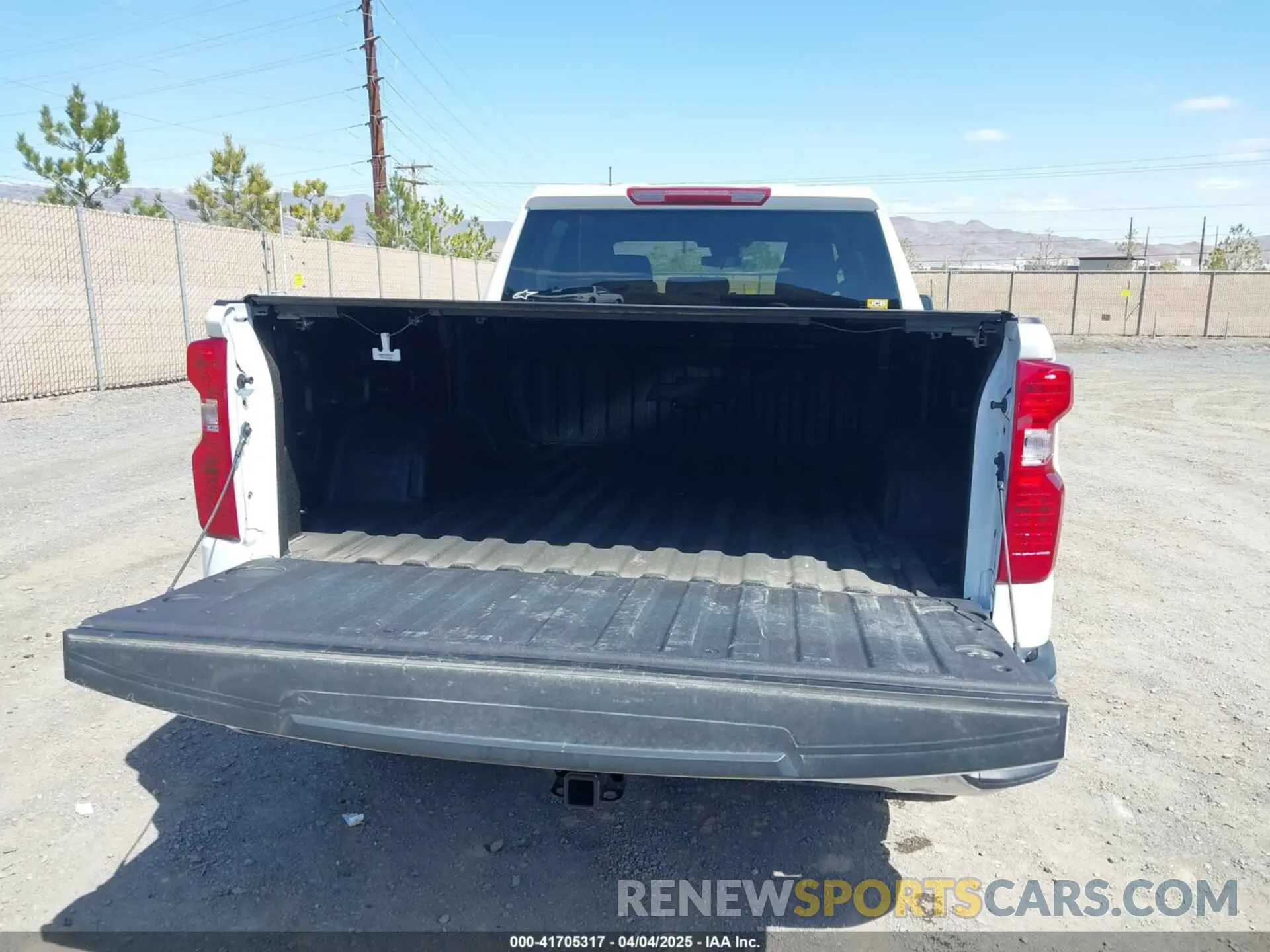 16 Photograph of a damaged car 3GCUDDED1RG274938 CHEVROLET SILVERADO 1500 2024