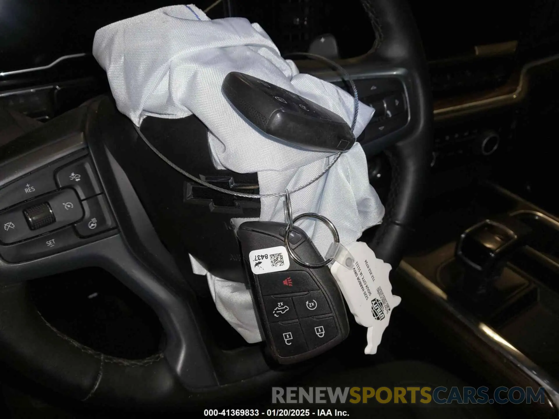 11 Фотография поврежденного автомобиля 3GCUDEED2RG152000 CHEVROLET SILVERADO 1500 2024