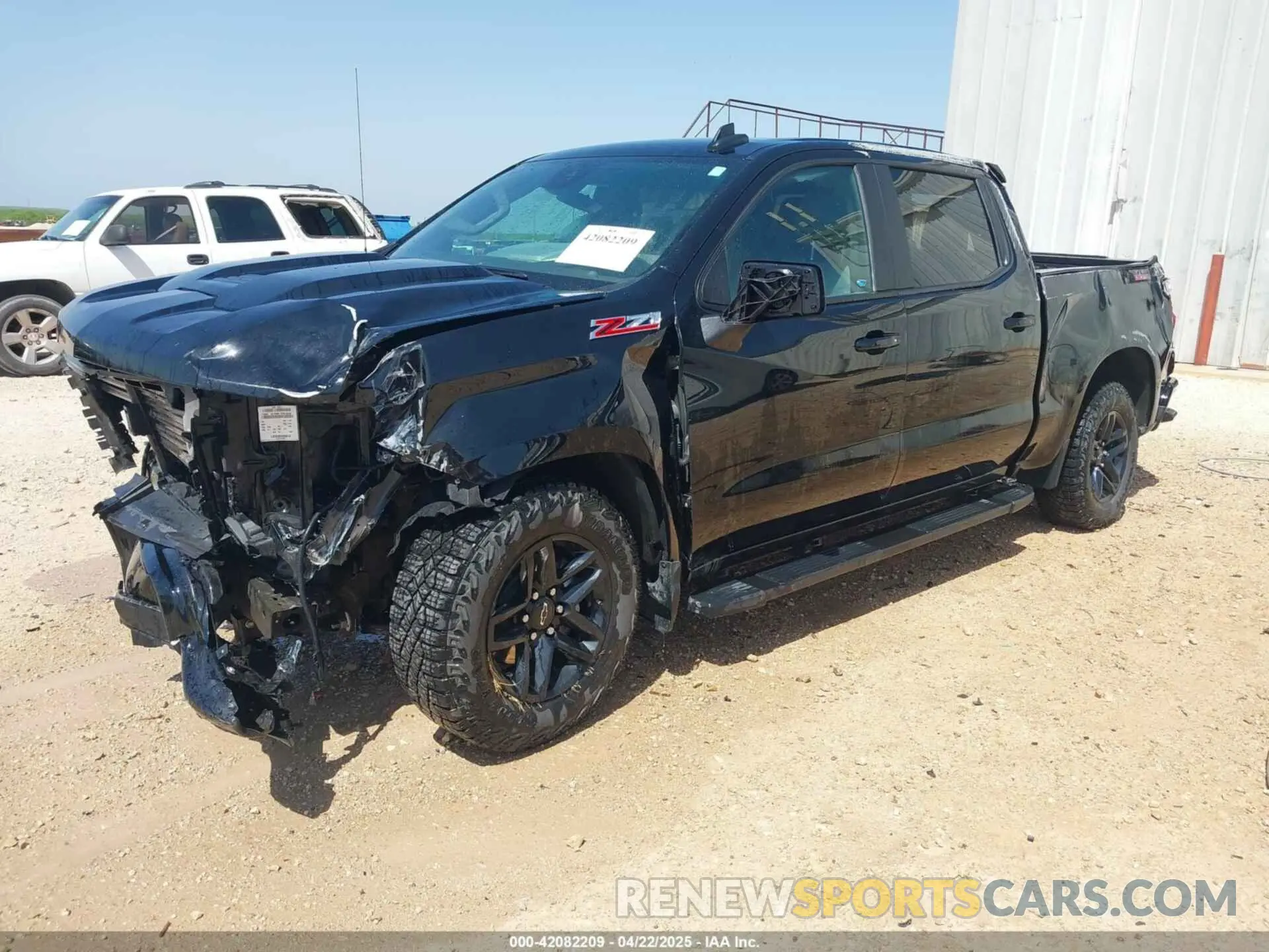 2 Photograph of a damaged car 3GCUDFED1RG287720 CHEVROLET SILVERADO 1500 2024