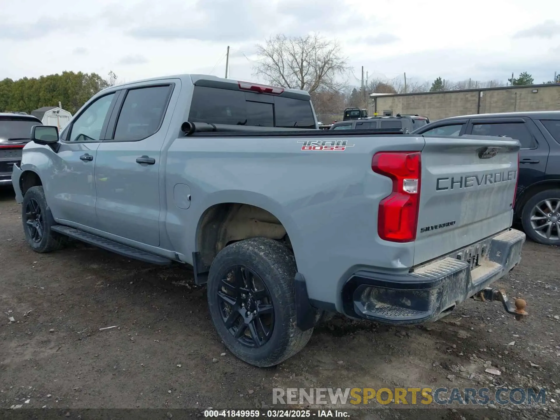 3 Photograph of a damaged car 3GCUDFED3RG144459 CHEVROLET SILVERADO 1500 2024