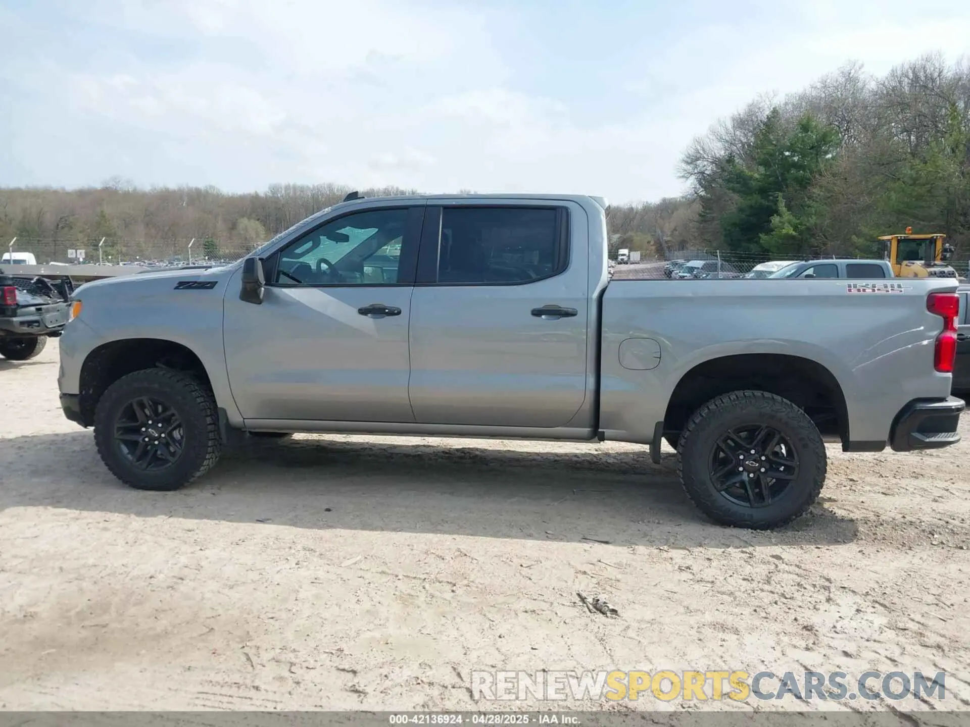 14 Photograph of a damaged car 3GCUDFED3RG430280 CHEVROLET SILVERADO 1500 2024