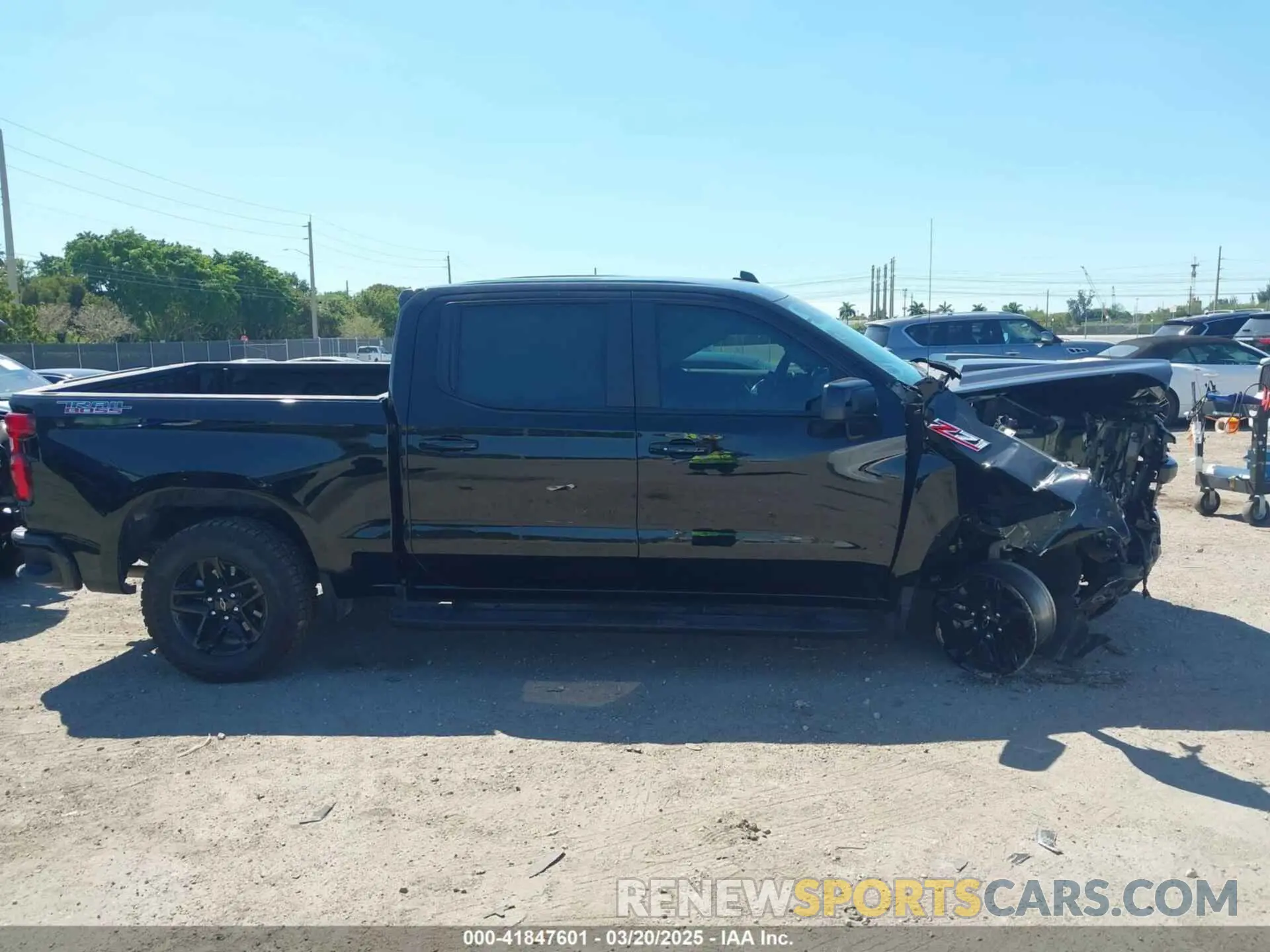14 Фотография поврежденного автомобиля 3GCUDFED6RG313938 CHEVROLET SILVERADO 1500 2024