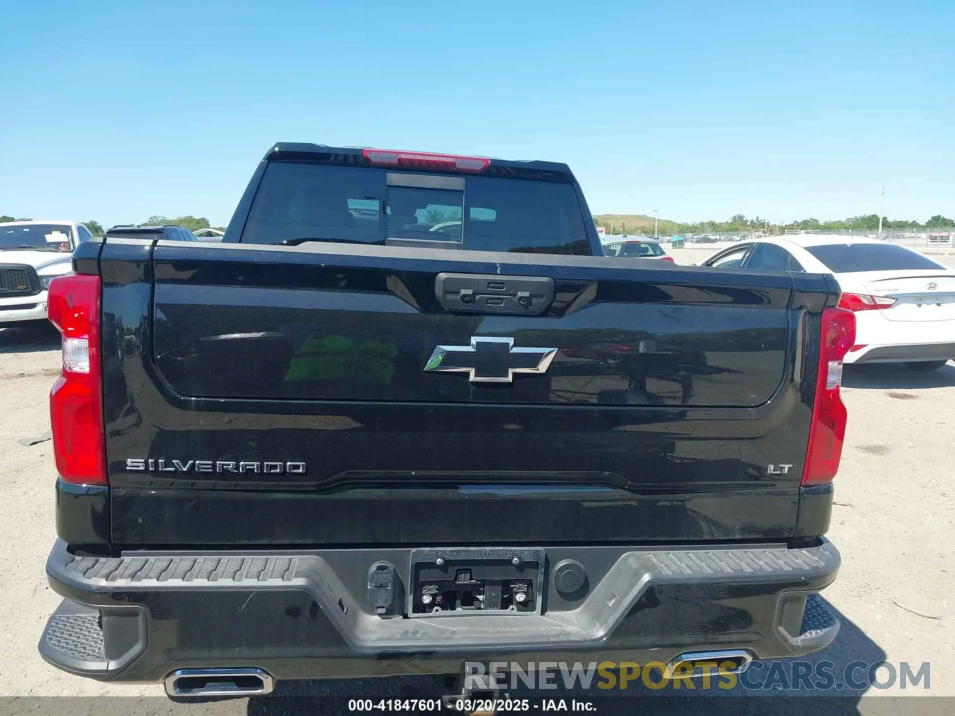 17 Фотография поврежденного автомобиля 3GCUDFED6RG313938 CHEVROLET SILVERADO 1500 2024