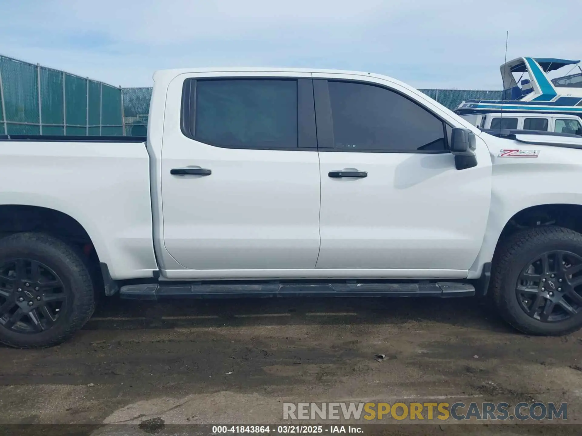 13 Фотография поврежденного автомобиля 3GCUDFED9RG407845 CHEVROLET SILVERADO 1500 2024
