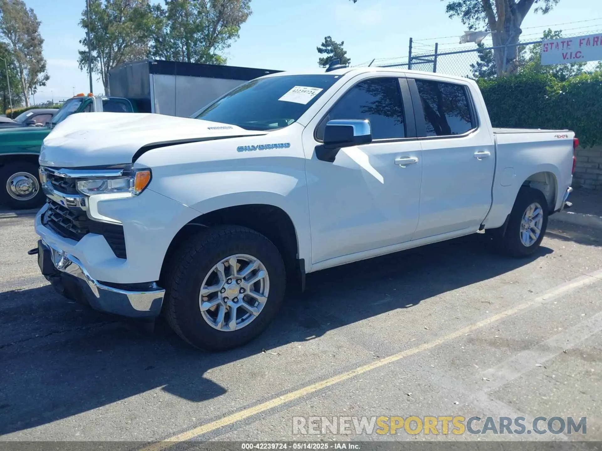2 Фотография поврежденного автомобиля 1GCPKKEK0SZ143835 CHEVROLET SILVERADO 1500 2025