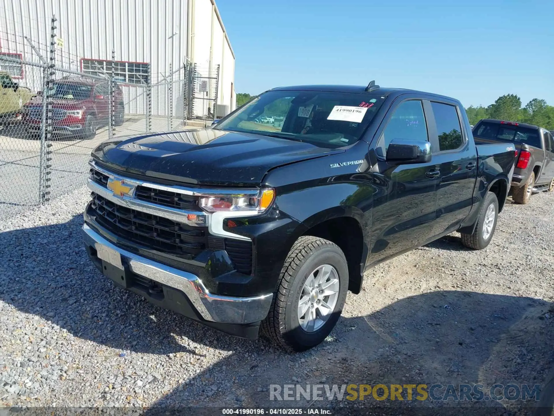 2 Photograph of a damaged car 1GCUKDED3SZ122848 CHEVROLET SILVERADO 1500 2025