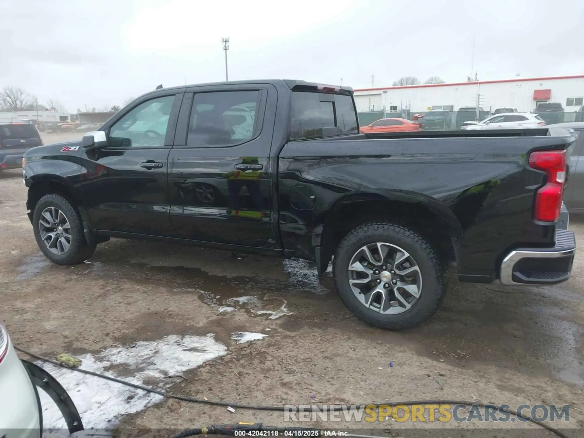 15 Photograph of a damaged car 1GCUKDED5SZ111754 CHEVROLET SILVERADO 1500 2025