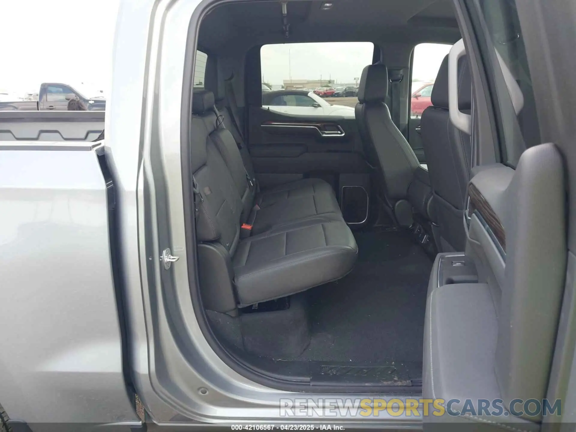 8 Photograph of a damaged car 2GCPACED3S1185905 CHEVROLET SILVERADO 1500 2025