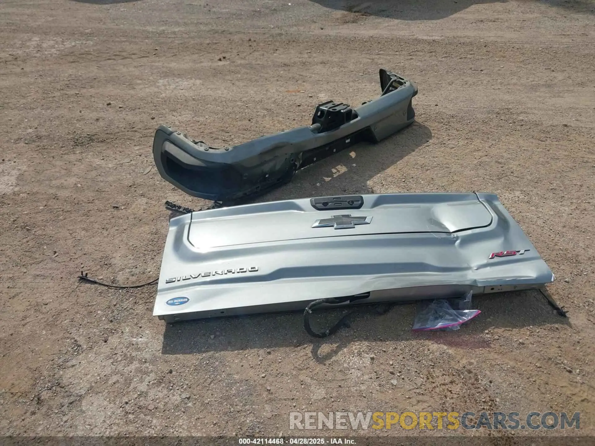 12 Фотография поврежденного автомобиля 2GCUKEED7S1111432 CHEVROLET SILVERADO 1500 2025