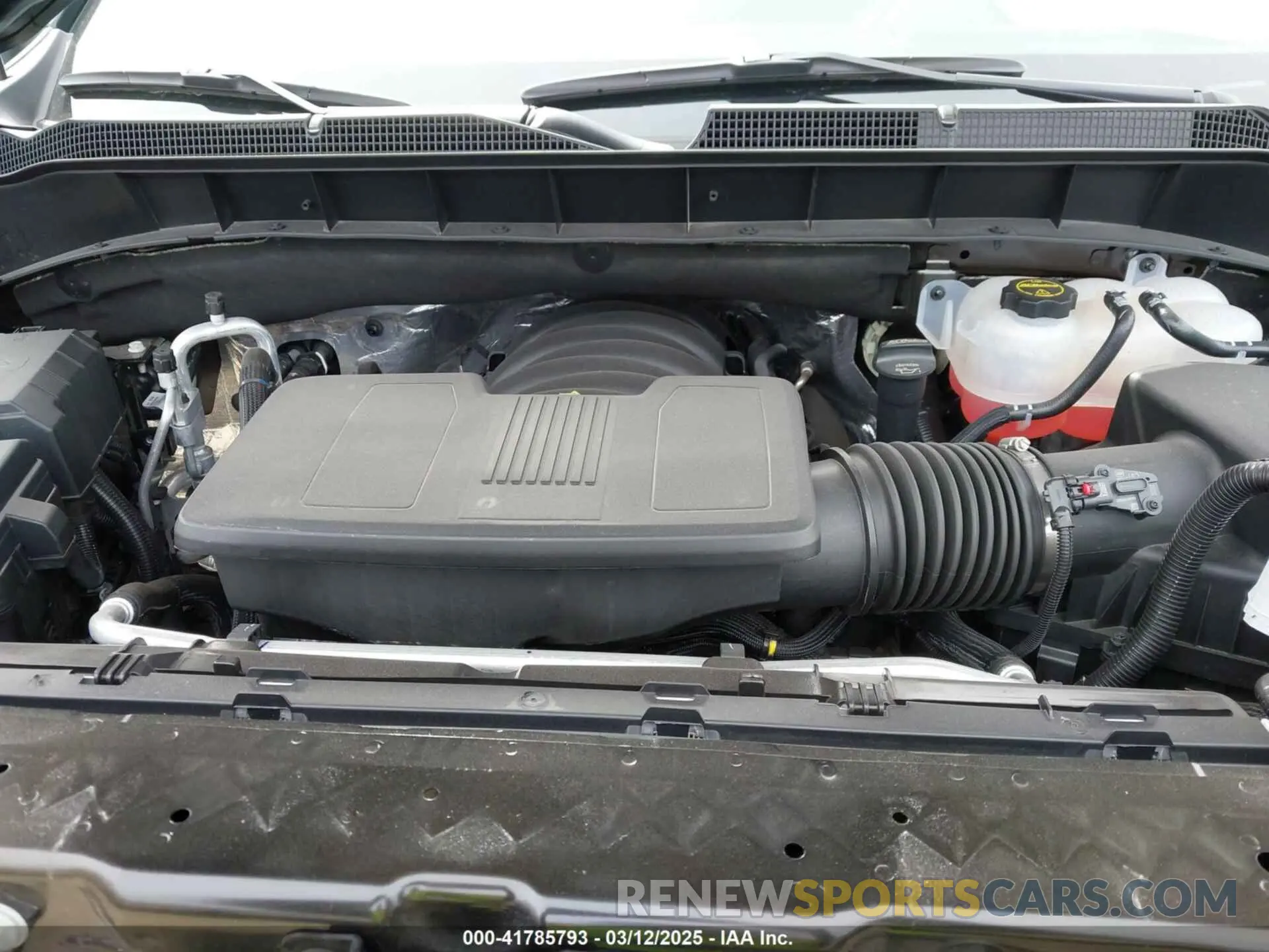 10 Фотография поврежденного автомобиля 2GCUKEED9S1109083 CHEVROLET SILVERADO 1500 2025