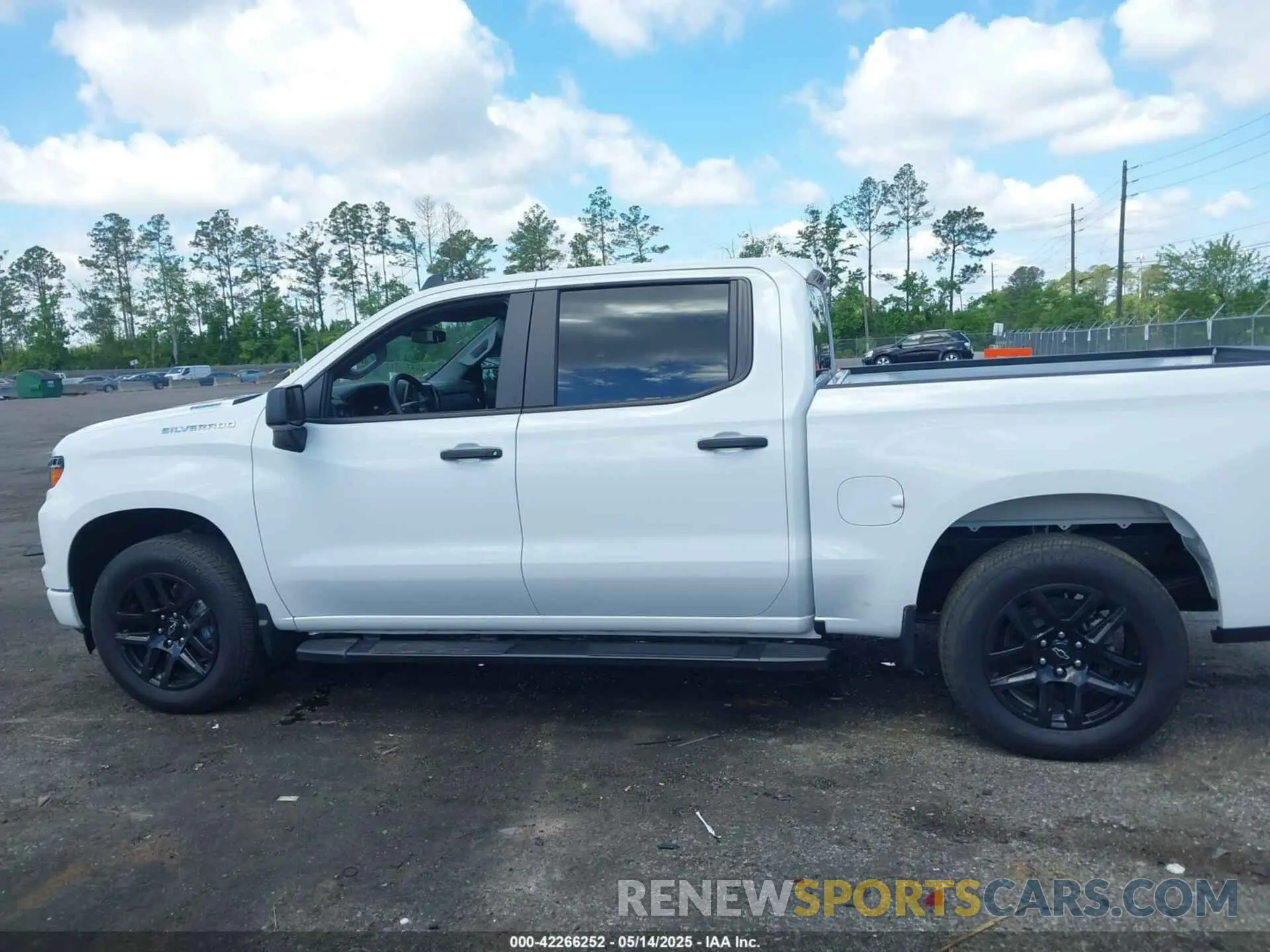 14 Photograph of a damaged car 3GCPKBEK7SG141712 CHEVROLET SILVERADO 1500 2025