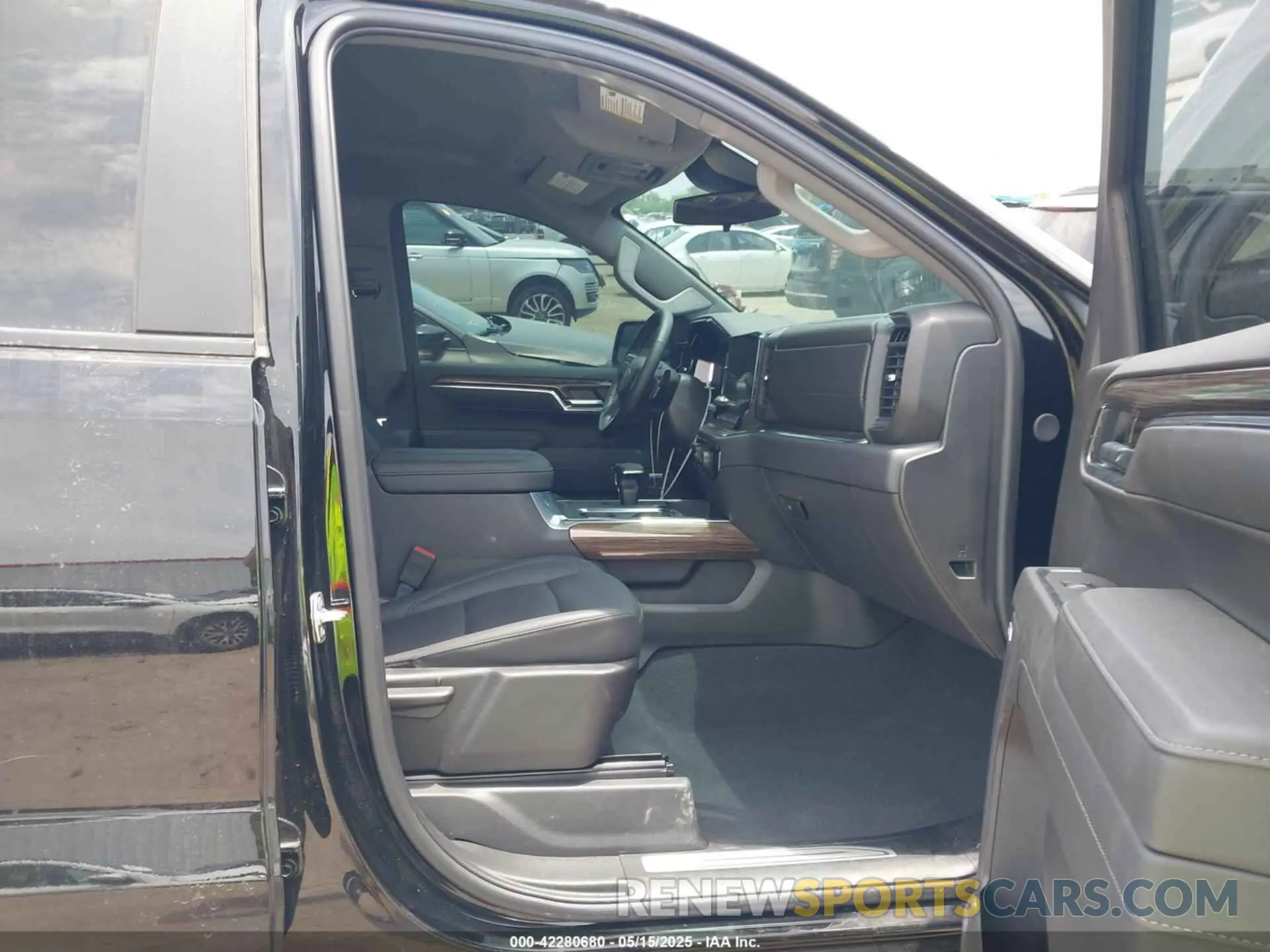5 Photograph of a damaged car 3GCUKFEL1SG202071 CHEVROLET SILVERADO 1500 2025