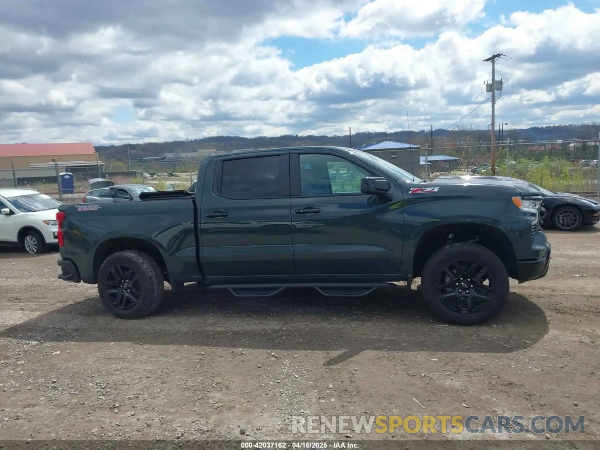 13 Photograph of a damaged car 3GCUKFEL7SG201328 CHEVROLET SILVERADO 1500 2025