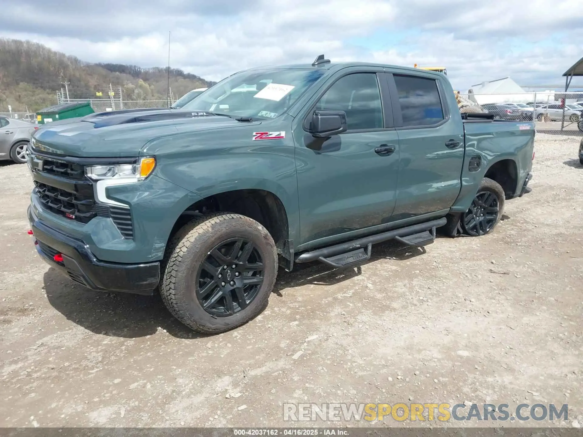 2 Photograph of a damaged car 3GCUKFEL7SG201328 CHEVROLET SILVERADO 1500 2025