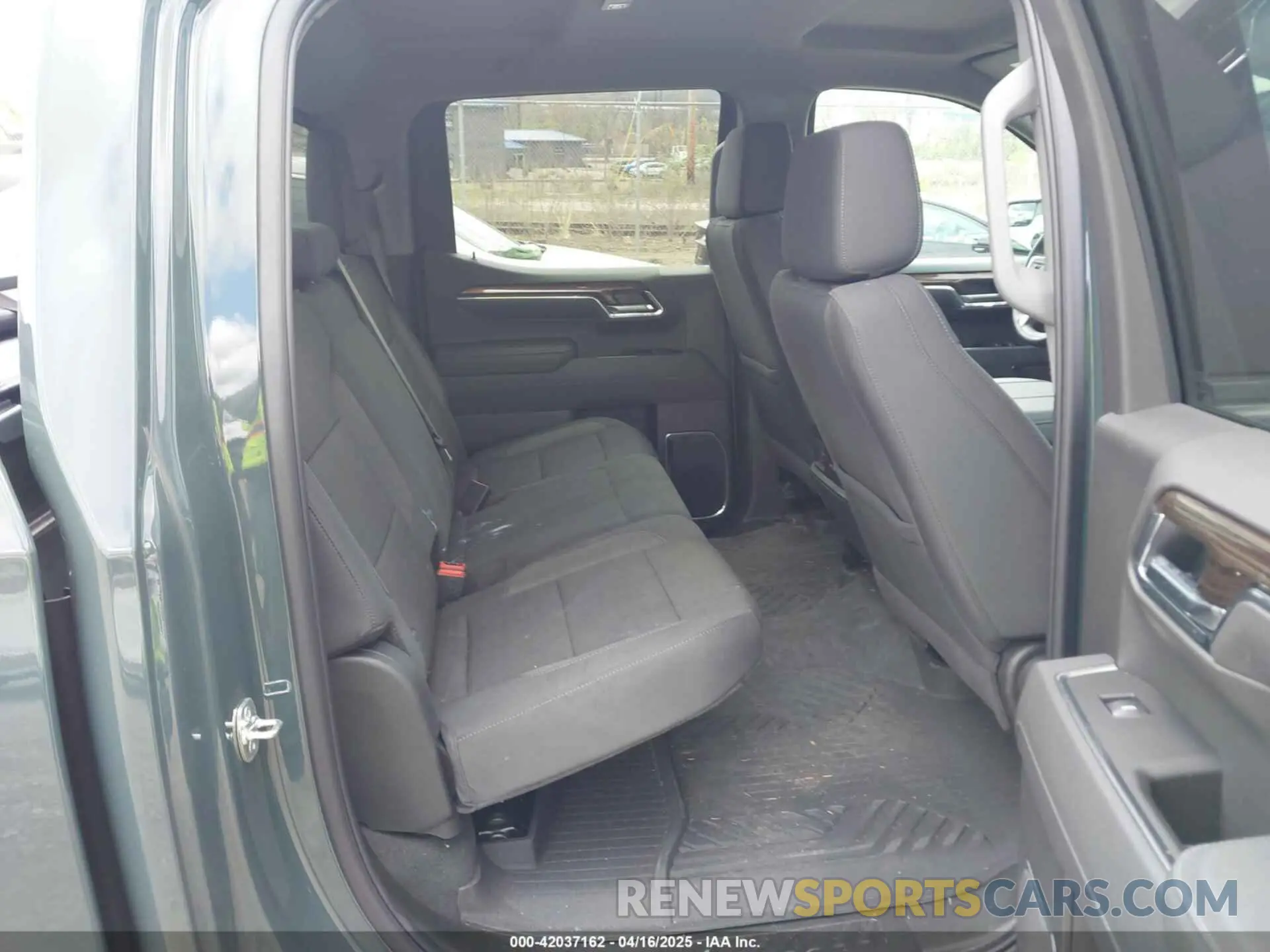 8 Photograph of a damaged car 3GCUKFEL7SG201328 CHEVROLET SILVERADO 1500 2025