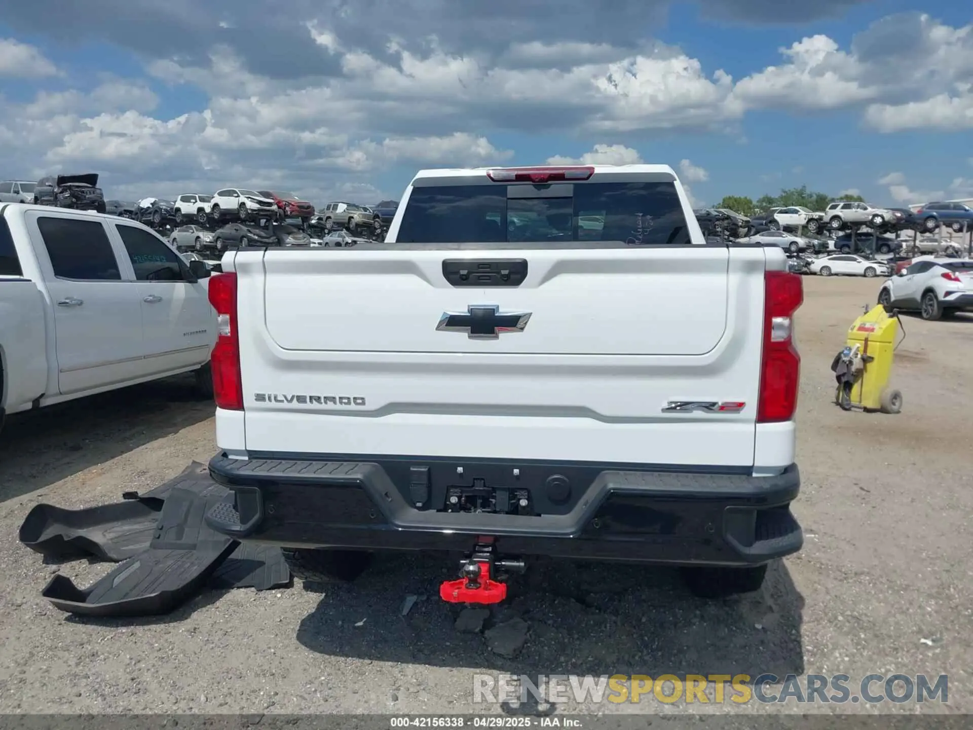 16 Фотография поврежденного автомобиля 3GCUKHEL0SG213168 CHEVROLET SILVERADO 1500 2025