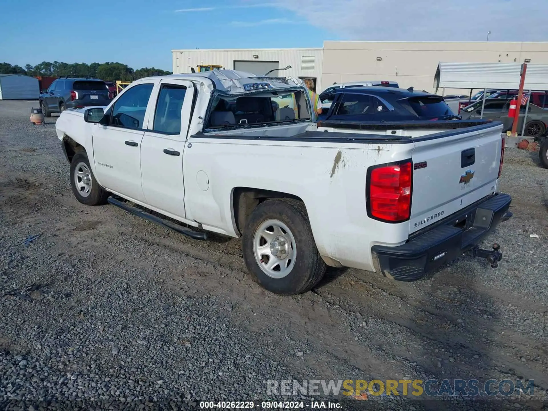 3 Фотография поврежденного автомобиля 2GCRCNEC2K1225316 CHEVROLET SILVERADO 1500 LD 2019