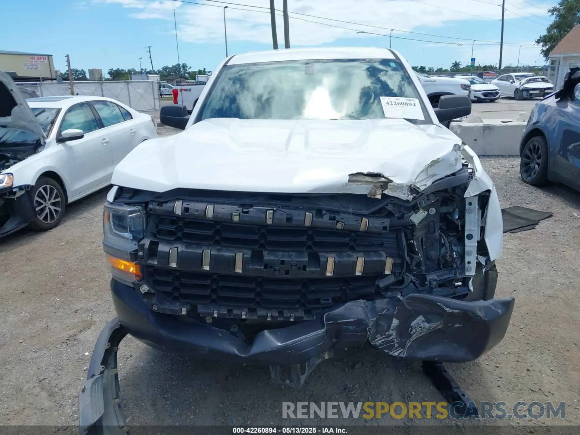 12 Фотография поврежденного автомобиля 2GCRCNEC9K1127173 CHEVROLET SILVERADO 1500 LD 2019