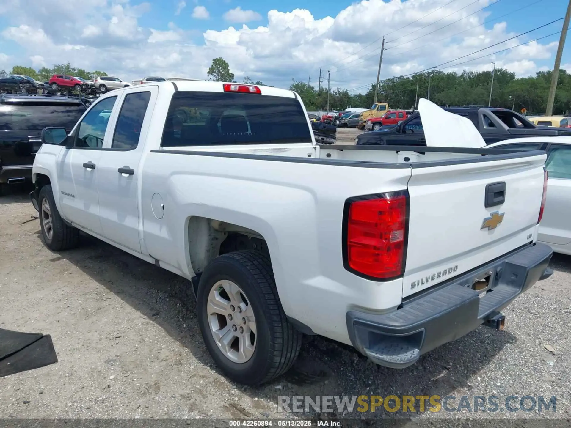 3 Фотография поврежденного автомобиля 2GCRCNEC9K1127173 CHEVROLET SILVERADO 1500 LD 2019