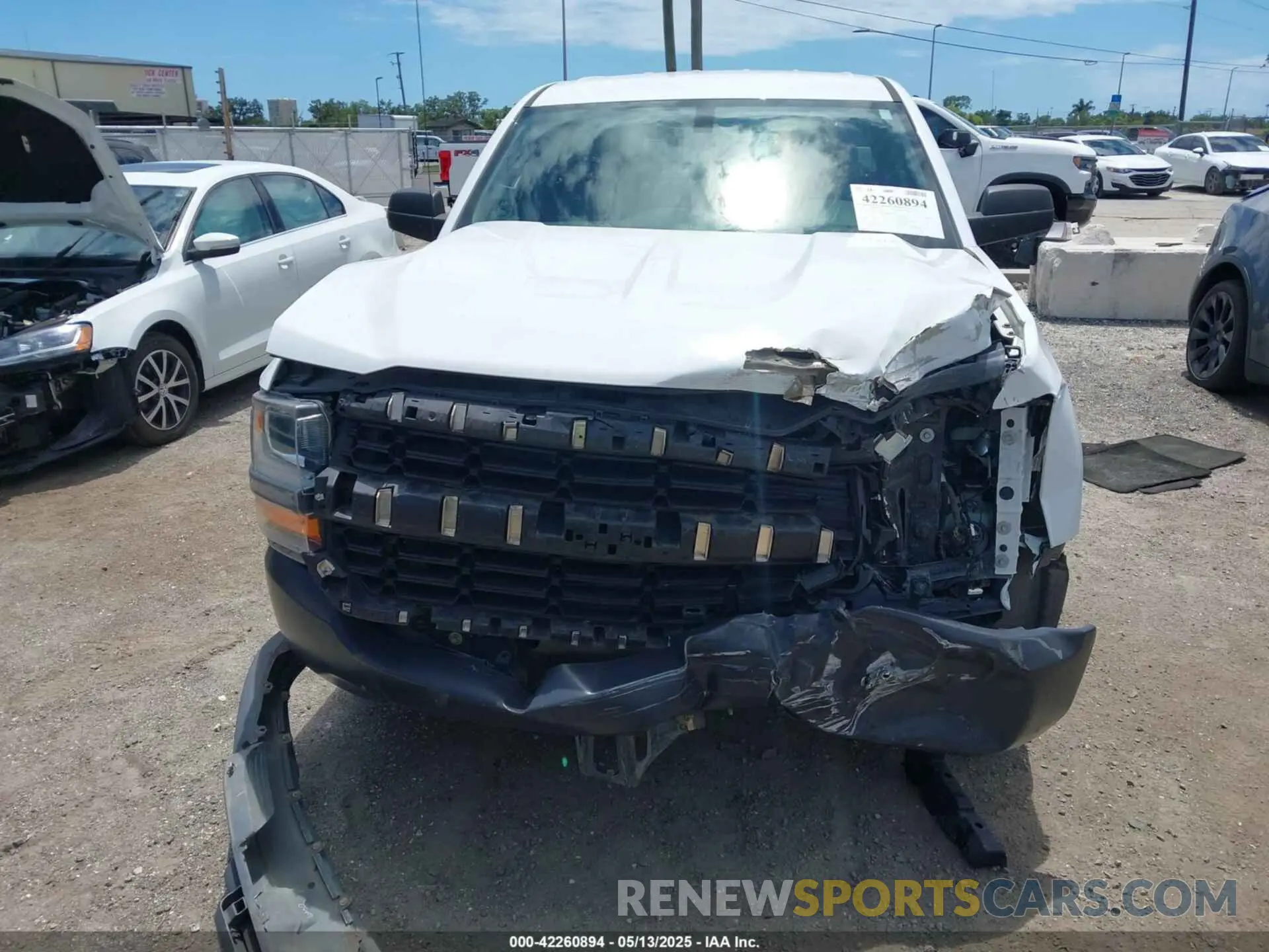 6 Фотография поврежденного автомобиля 2GCRCNEC9K1127173 CHEVROLET SILVERADO 1500 LD 2019