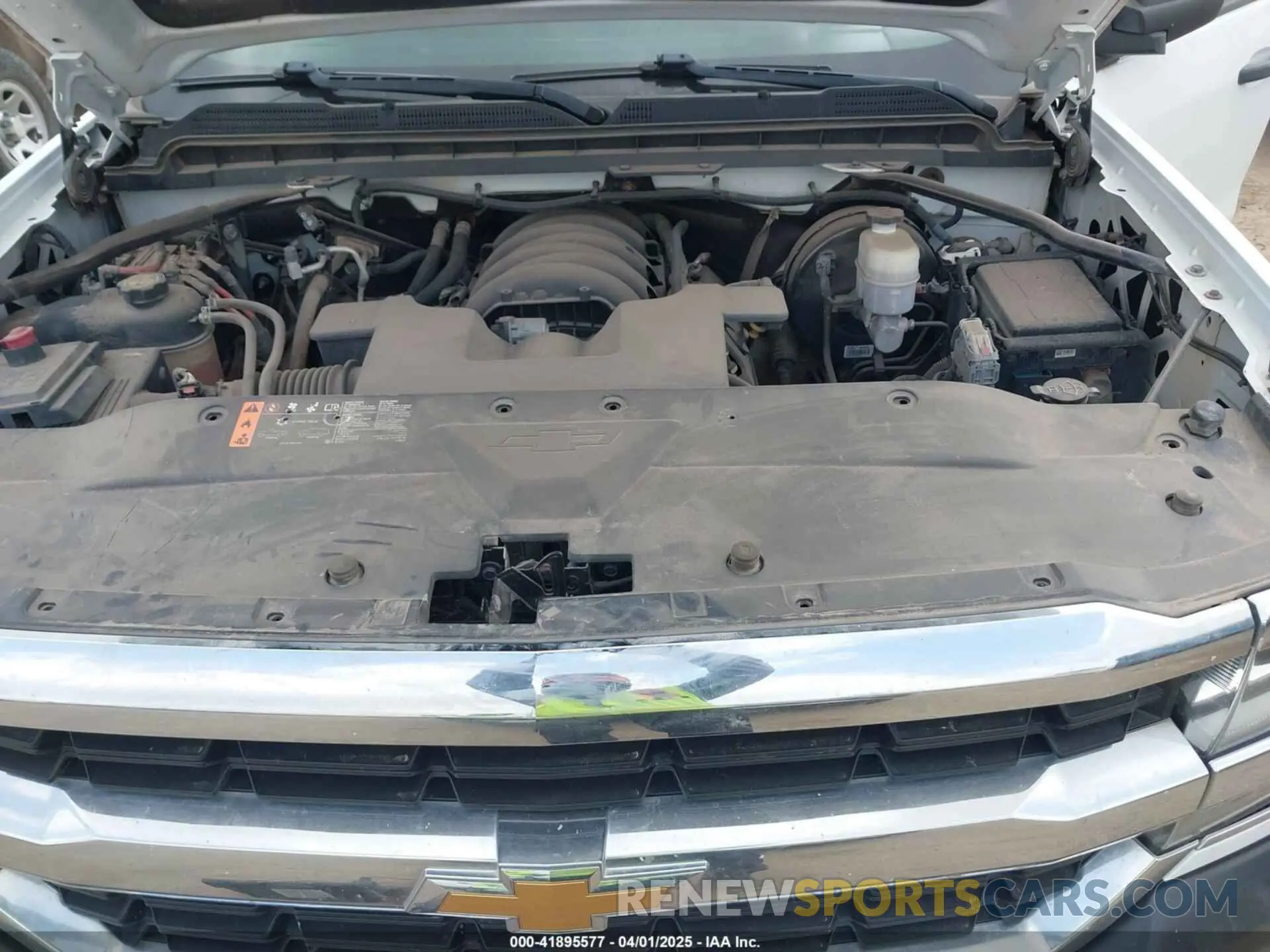 10 Photograph of a damaged car 2GCVKNEC2K1159562 CHEVROLET SILVERADO 1500 LD 2019
