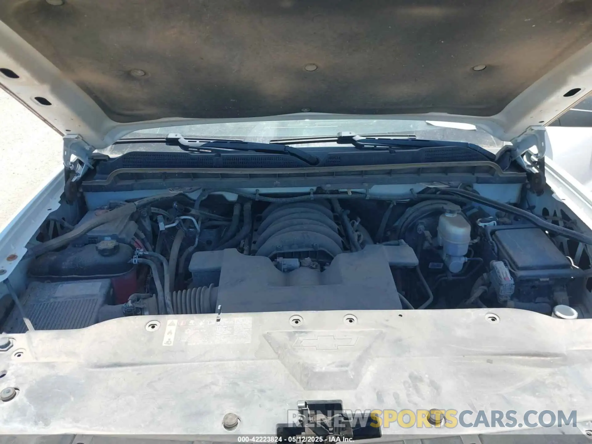 10 Photograph of a damaged car 2GCVKNEC2K1160727 CHEVROLET SILVERADO 1500 LD 2019