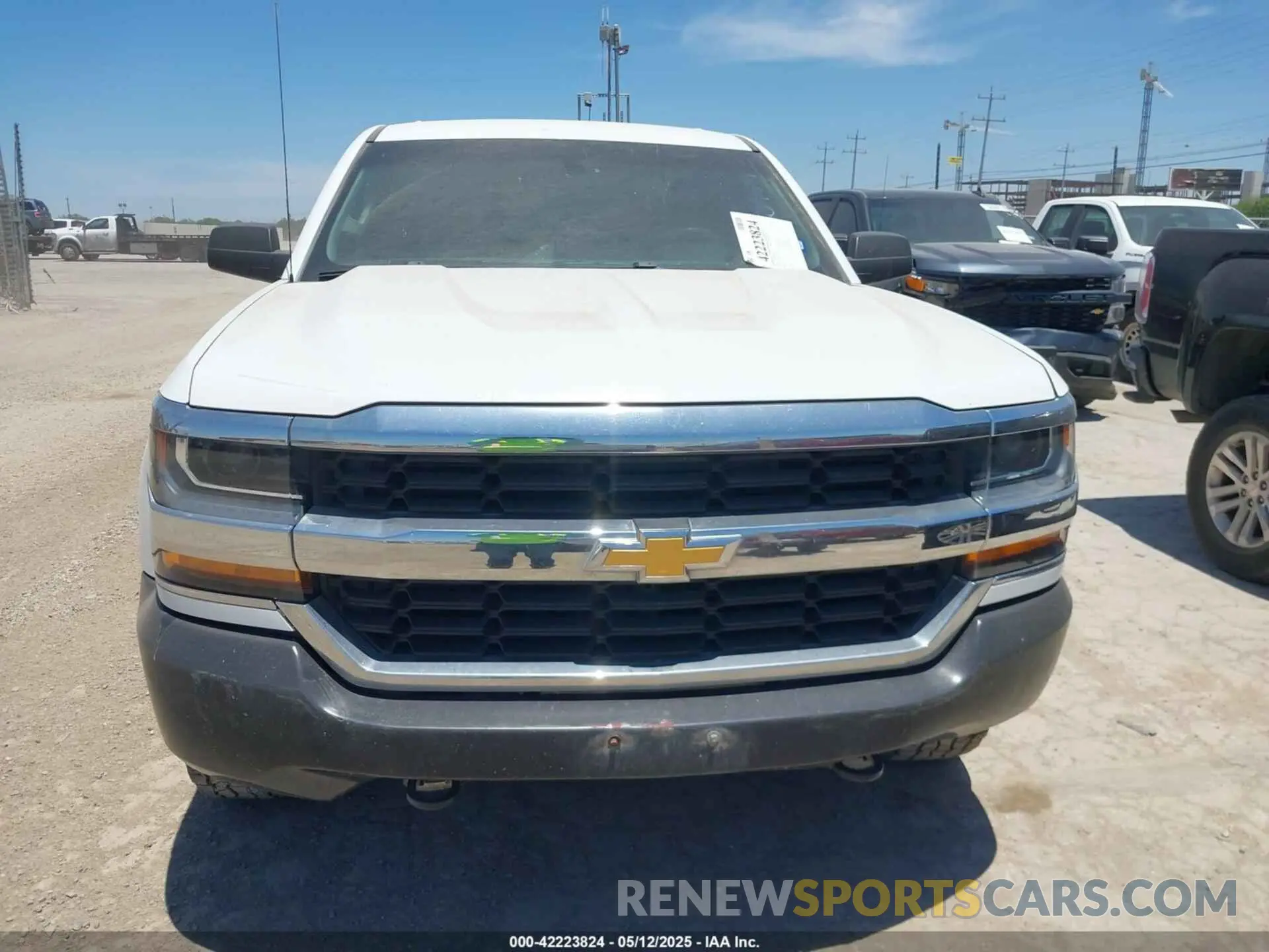 12 Photograph of a damaged car 2GCVKNEC2K1160727 CHEVROLET SILVERADO 1500 LD 2019