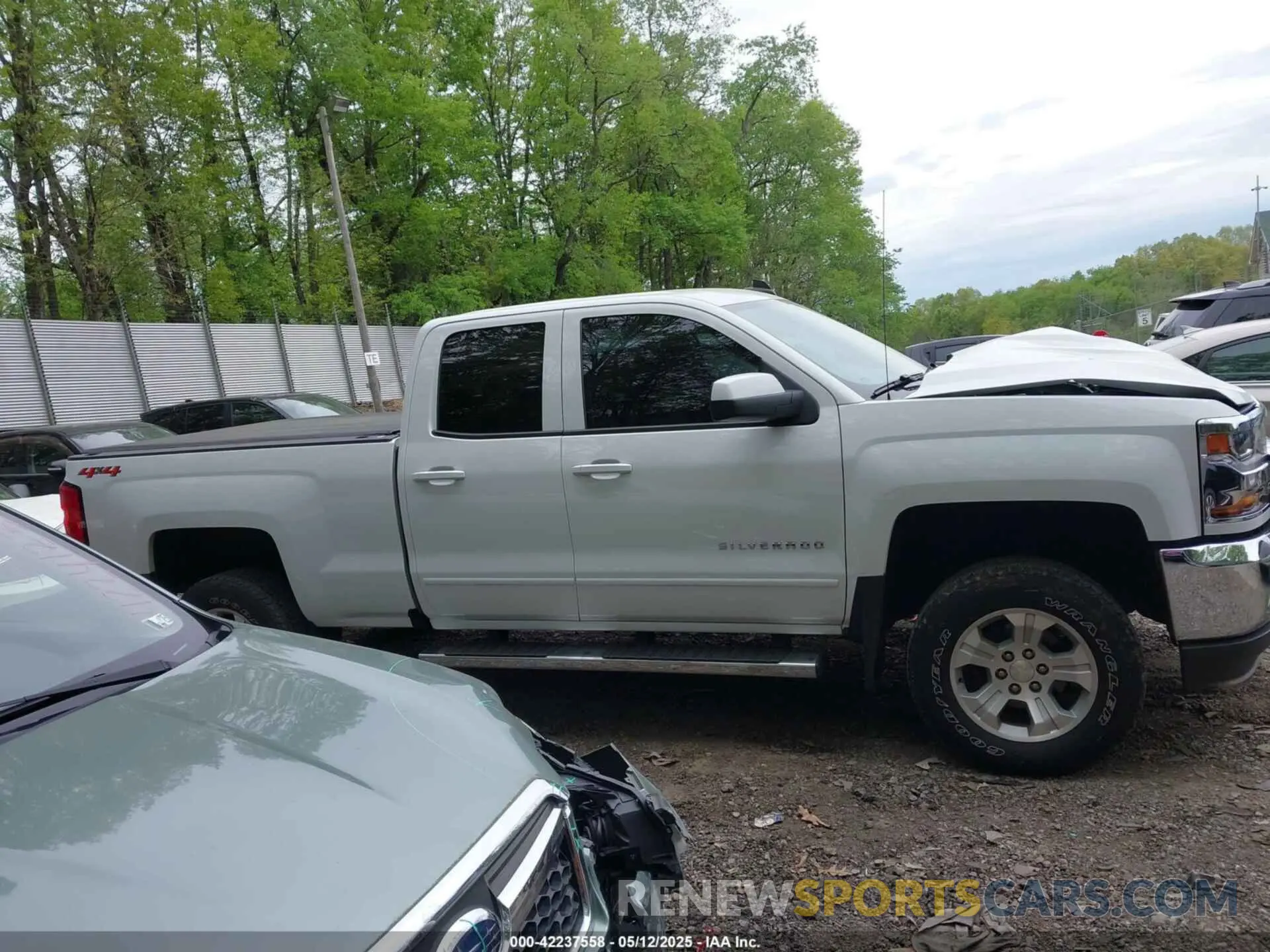 13 Photograph of a damaged car 2GCVKPEC1K1201750 CHEVROLET SILVERADO 1500 LD 2019