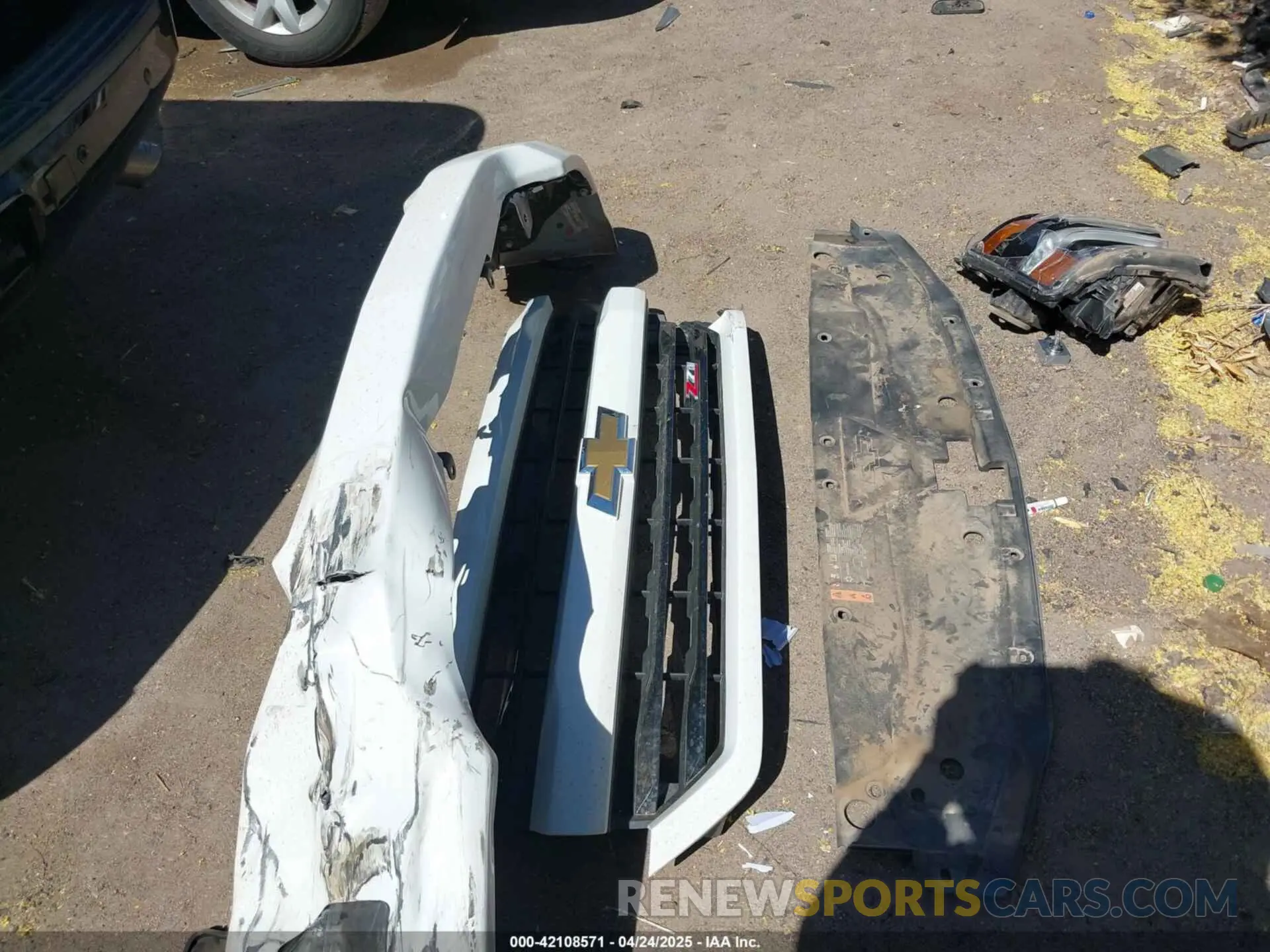 12 Photograph of a damaged car 2GCVKPEC2K1116156 CHEVROLET SILVERADO 1500 LD 2019