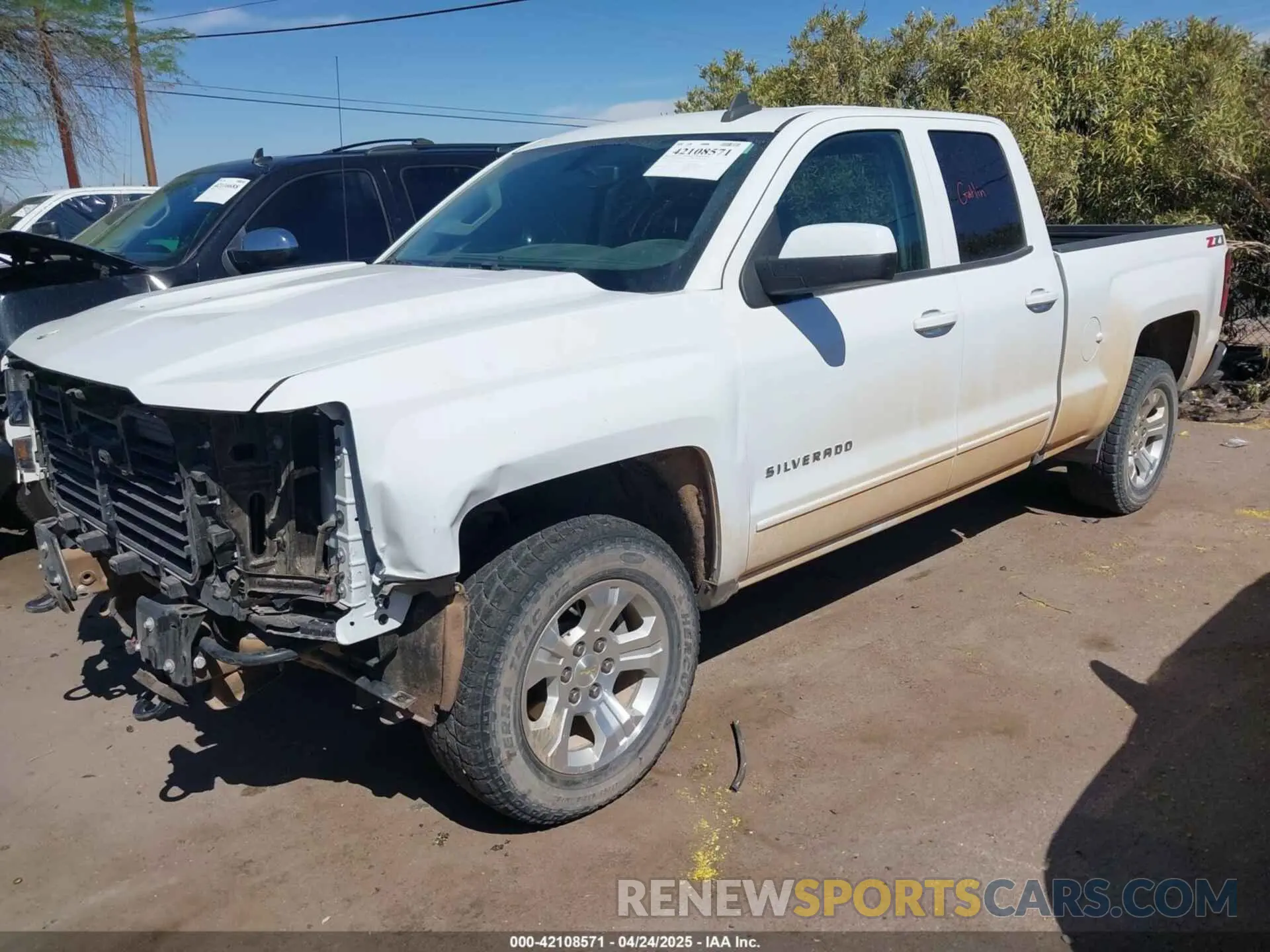 2 Photograph of a damaged car 2GCVKPEC2K1116156 CHEVROLET SILVERADO 1500 LD 2019
