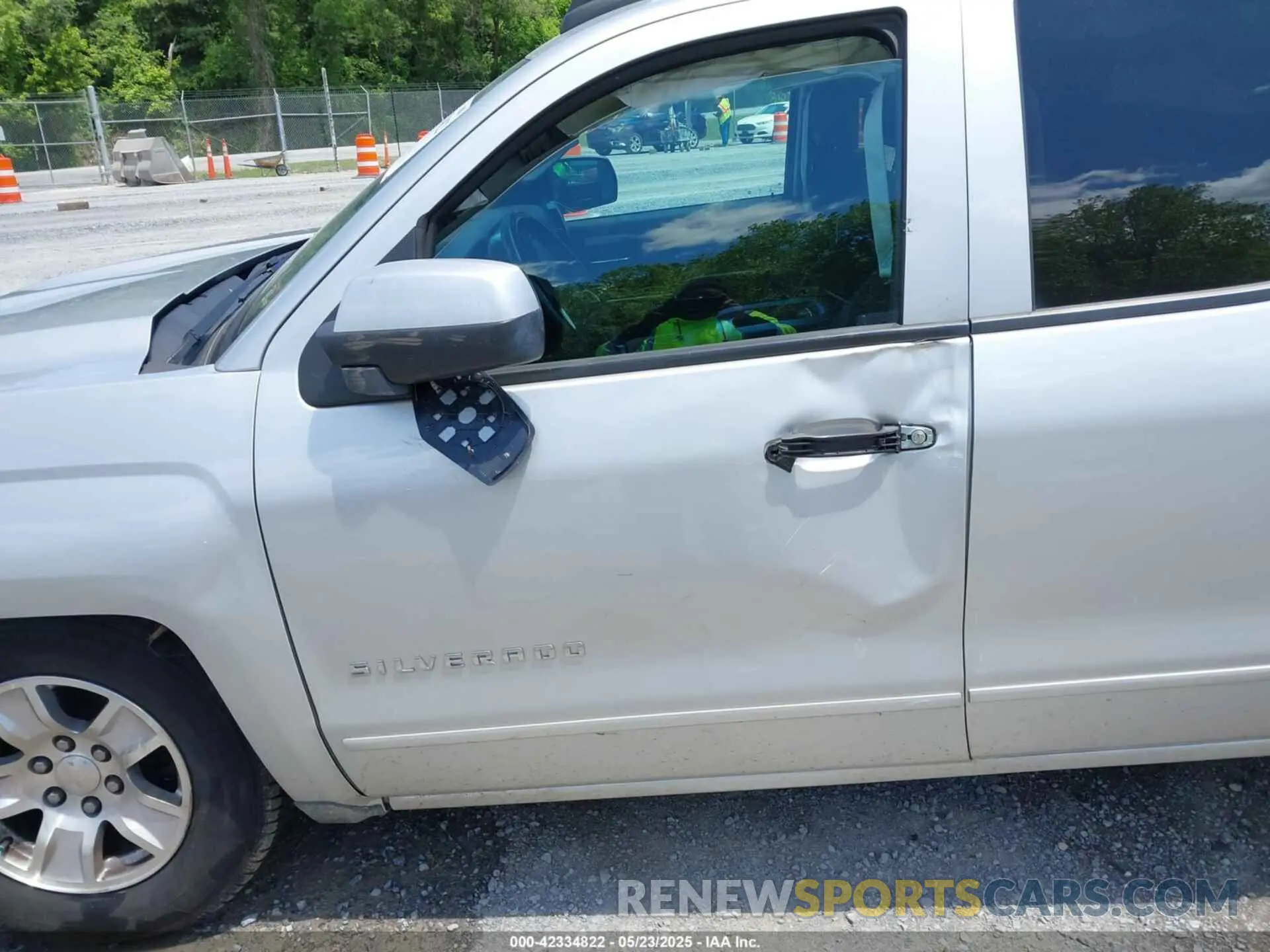 18 Photograph of a damaged car 2GCVKPEC2K1158309 CHEVROLET SILVERADO 1500 LD 2019