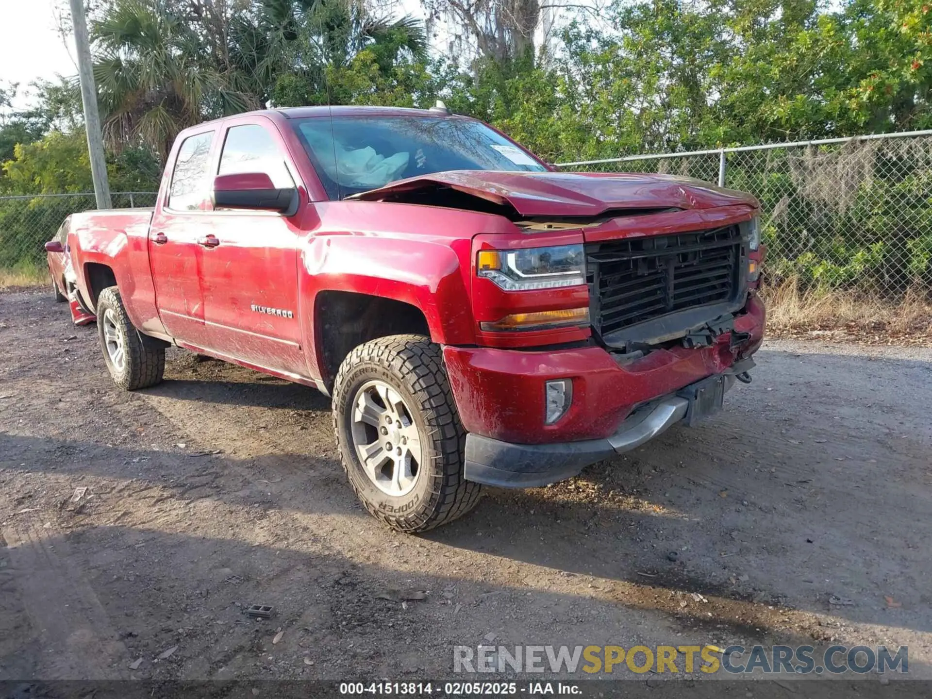 1 Фотография поврежденного автомобиля 2GCVKPEC2K1180858 CHEVROLET SILVERADO 1500 LD 2019