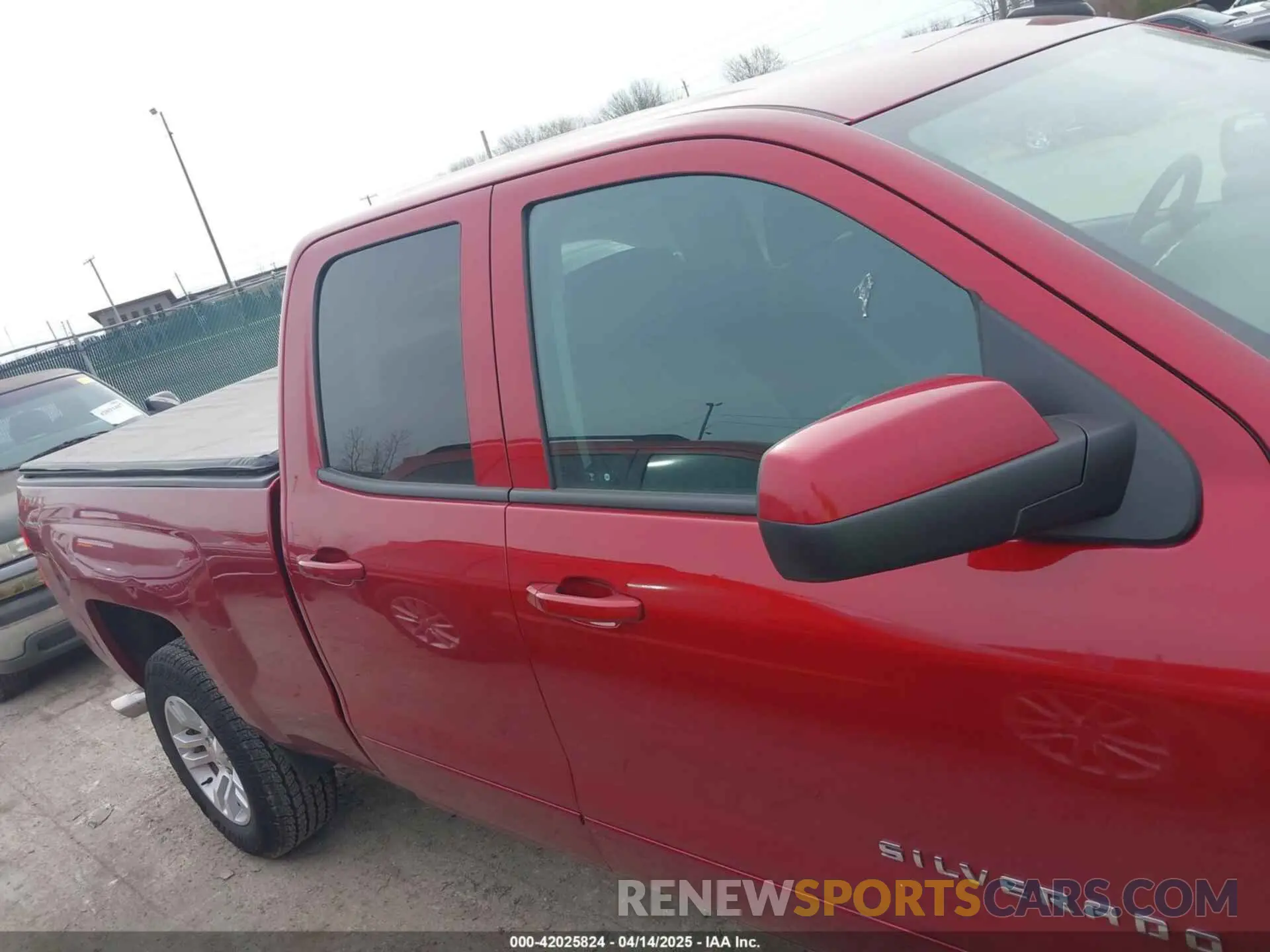 13 Photograph of a damaged car 2GCVKPEC2K1188832 CHEVROLET SILVERADO 1500 LD 2019