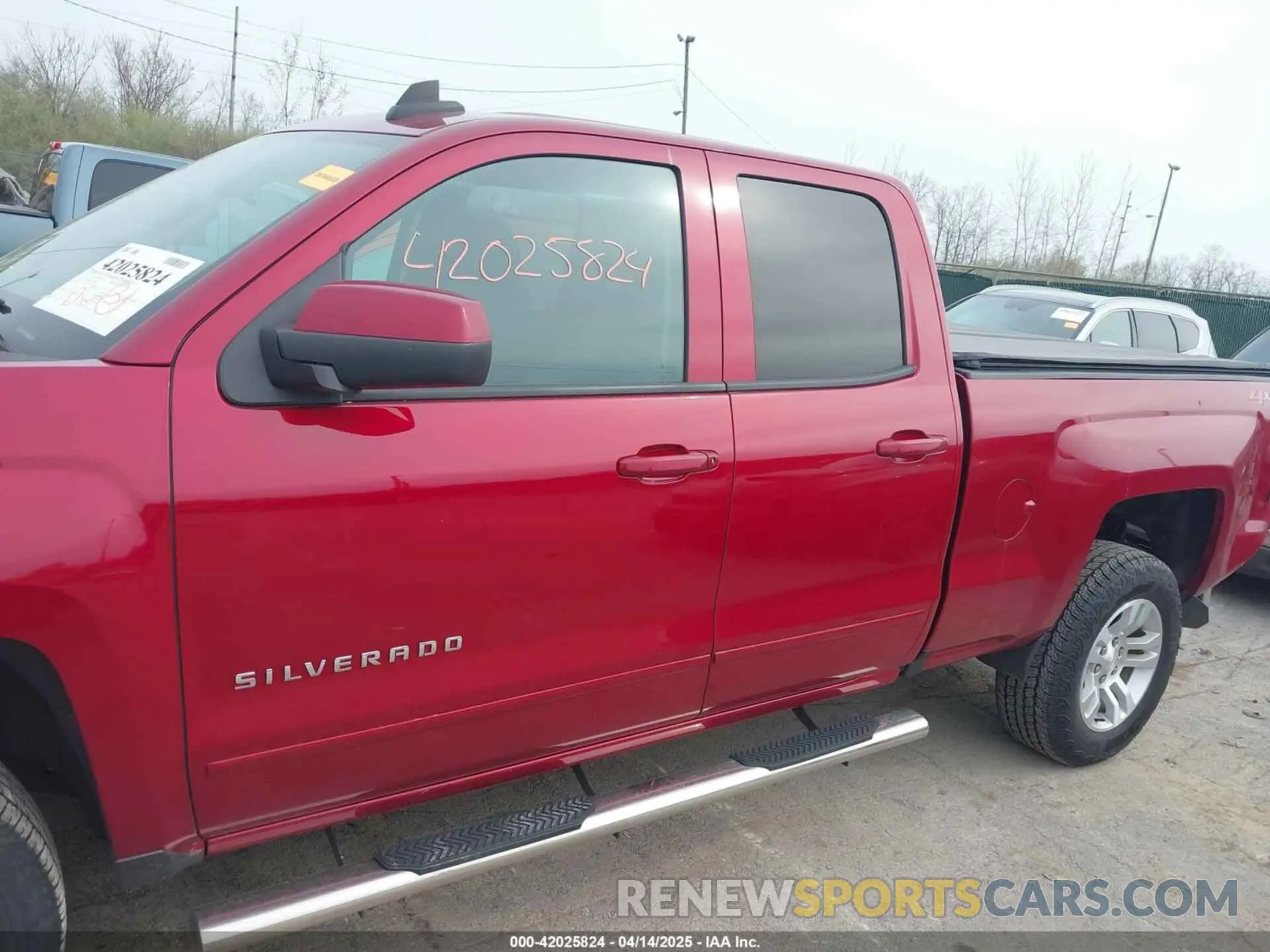 14 Photograph of a damaged car 2GCVKPEC2K1188832 CHEVROLET SILVERADO 1500 LD 2019