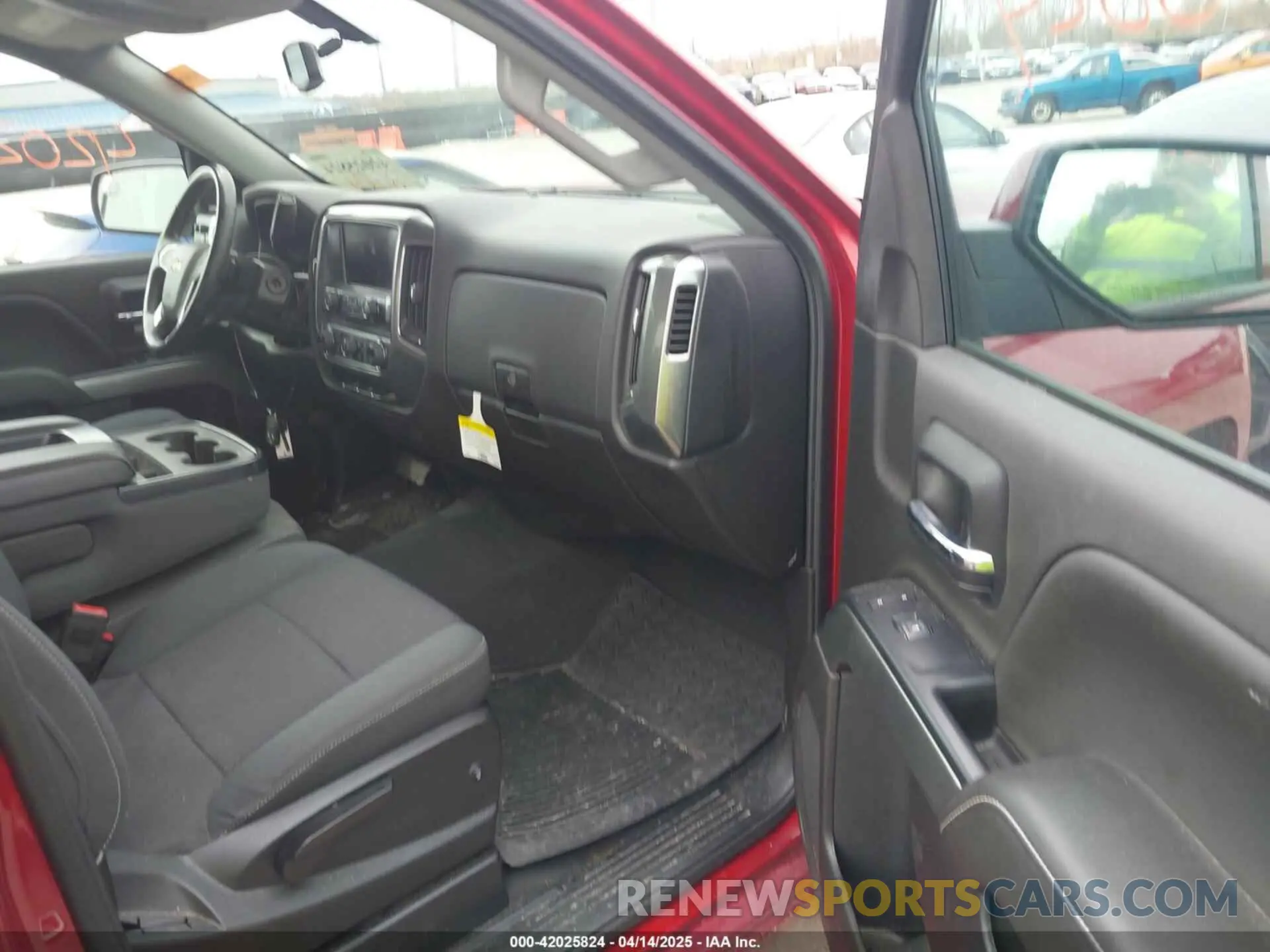 5 Photograph of a damaged car 2GCVKPEC2K1188832 CHEVROLET SILVERADO 1500 LD 2019