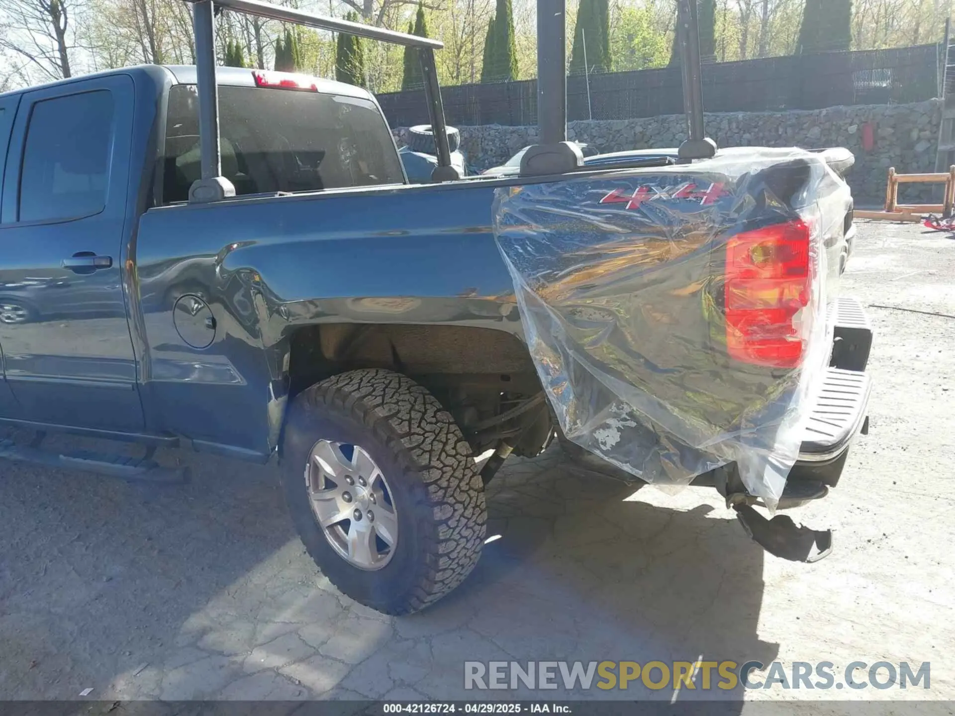 6 Фотография поврежденного автомобиля 2GCVKPEC5K1140418 CHEVROLET SILVERADO 1500 LD 2019