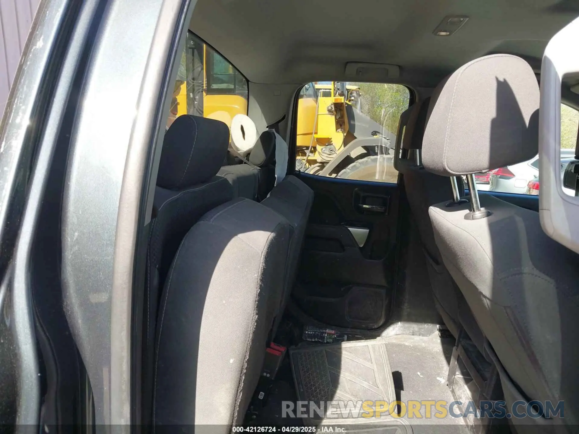 8 Фотография поврежденного автомобиля 2GCVKPEC5K1140418 CHEVROLET SILVERADO 1500 LD 2019