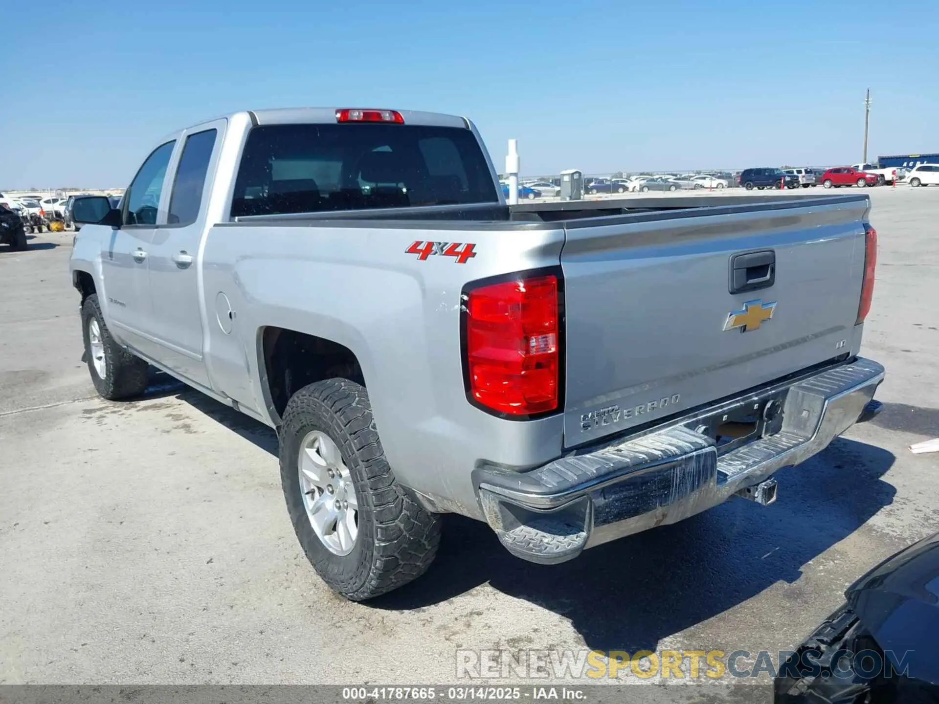 3 Photograph of a damaged car 2GCVKPECXK1143718 CHEVROLET SILVERADO 1500 LD 2019