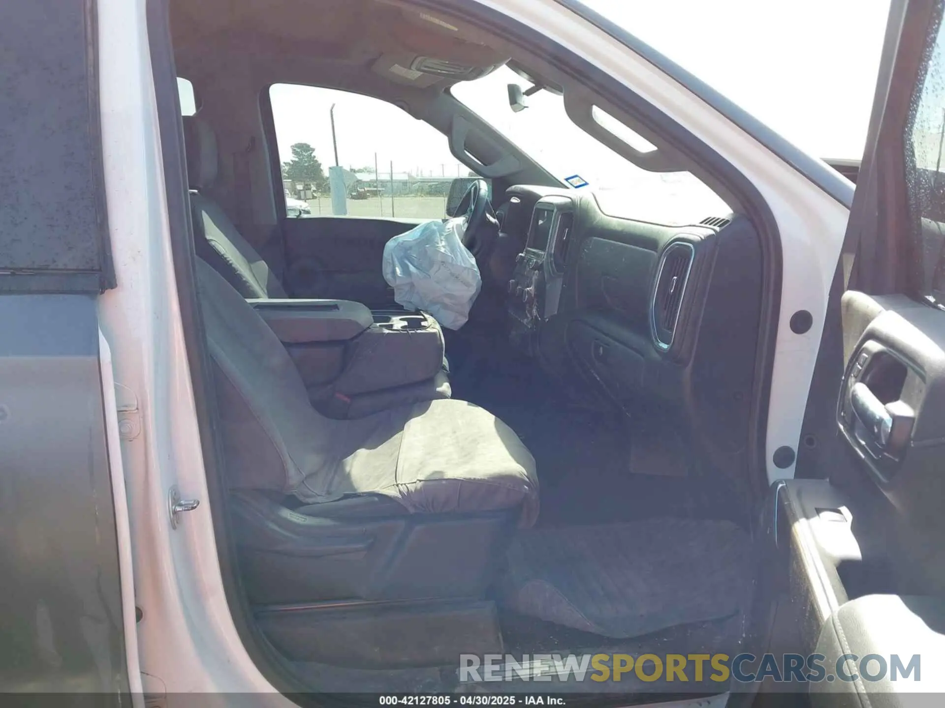 5 Photograph of a damaged car 1GCPWCED1NZ215139 CHEVROLET SILVERADO 1500 LTD 2022