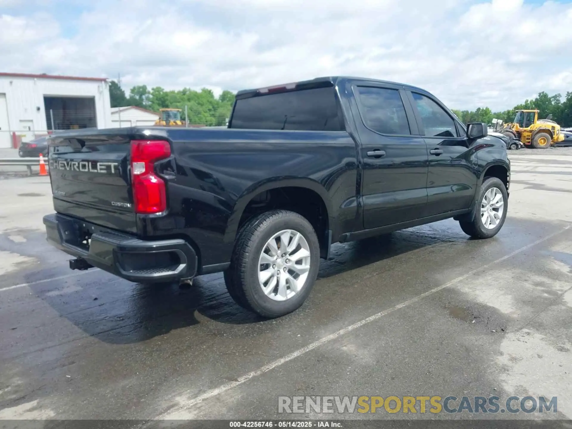 4 Photograph of a damaged car 1GCPYBEK8NZ135310 CHEVROLET SILVERADO 1500 LTD 2022