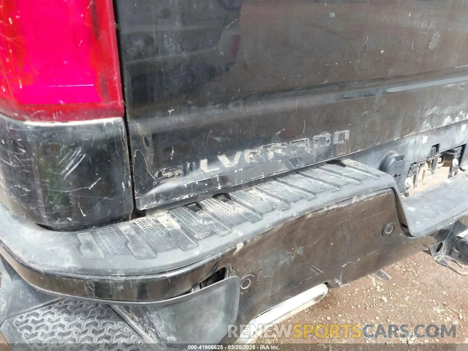17 Photograph of a damaged car 1GCPYFED3NZ194306 CHEVROLET SILVERADO 1500 LTD 2022