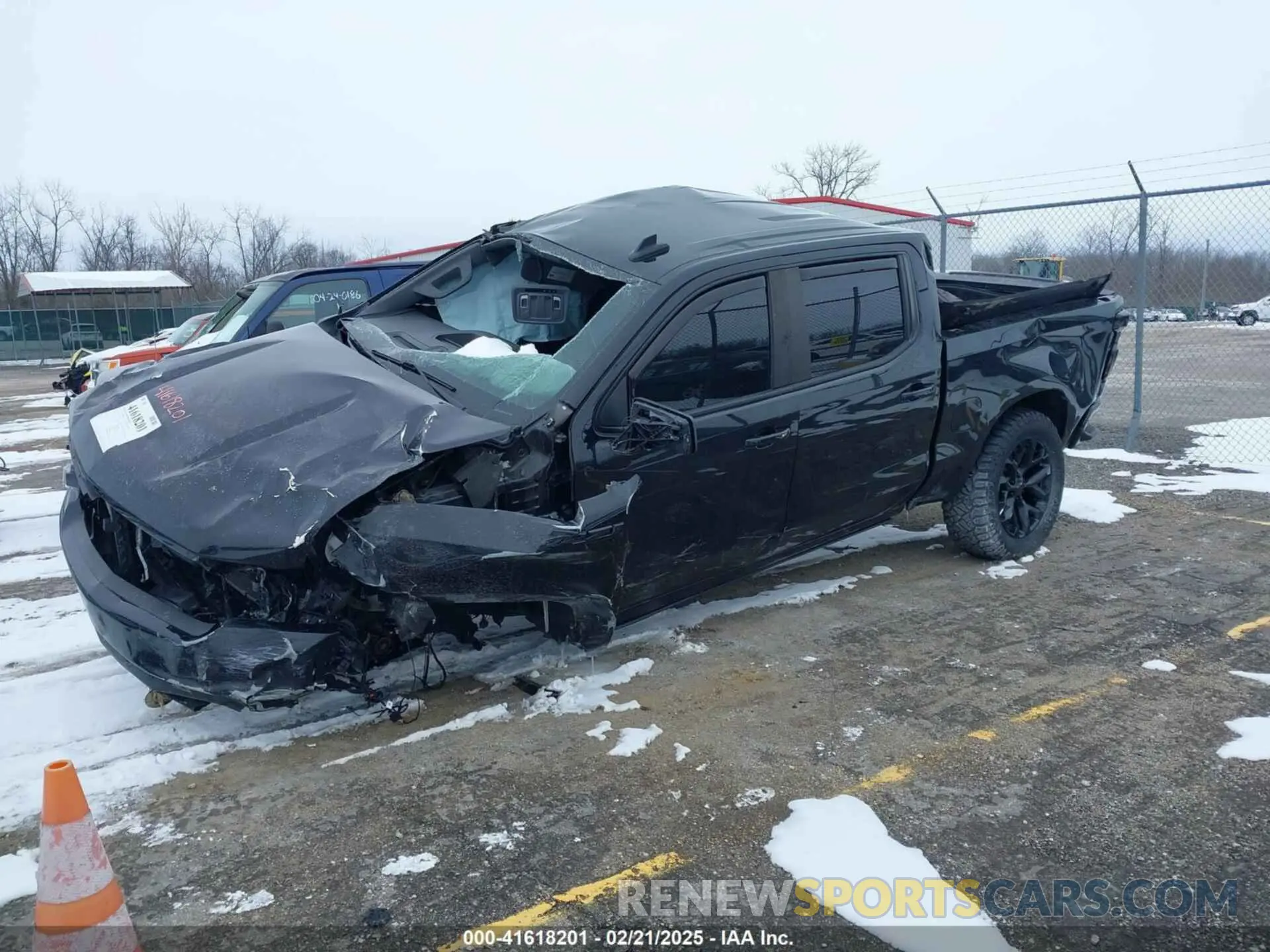 2 Photograph of a damaged car 1GCPYFEDXNZ233067 CHEVROLET SILVERADO 1500 LTD 2022