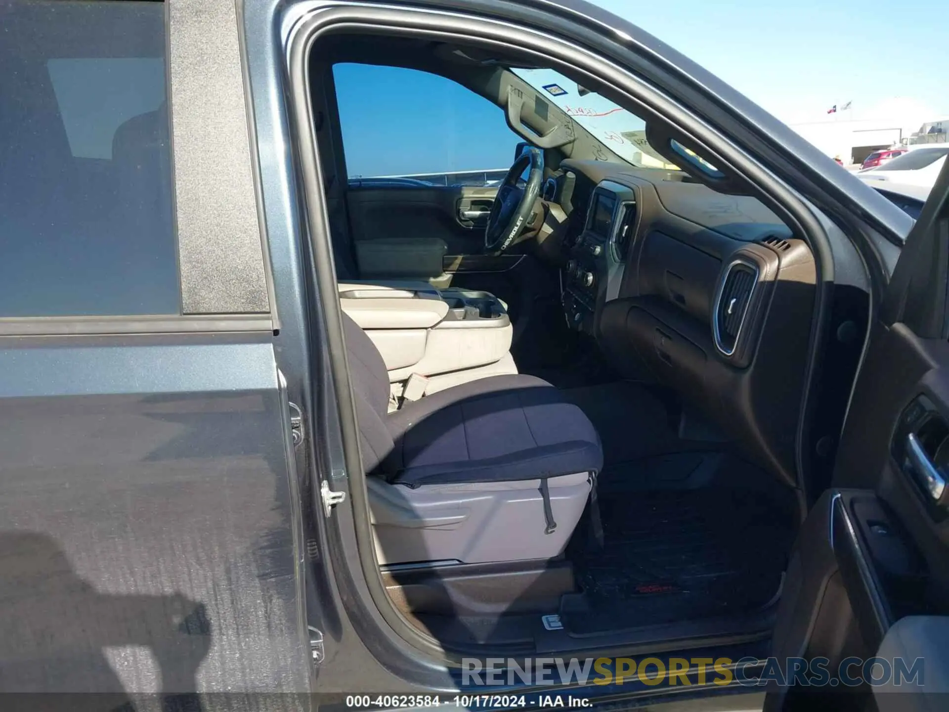 5 Photograph of a damaged car 1GCUYDED0NZ124561 CHEVROLET SILVERADO 1500 LTD 2022