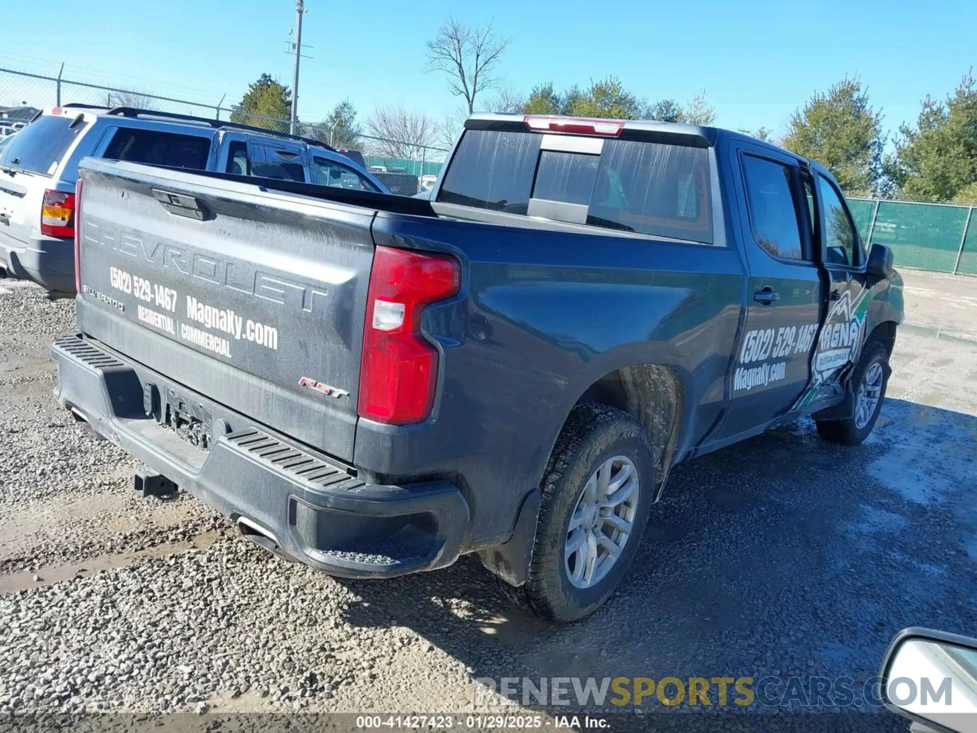 4 Photograph of a damaged car 1GCUYEED6NZ130533 CHEVROLET SILVERADO 1500 LTD 2022