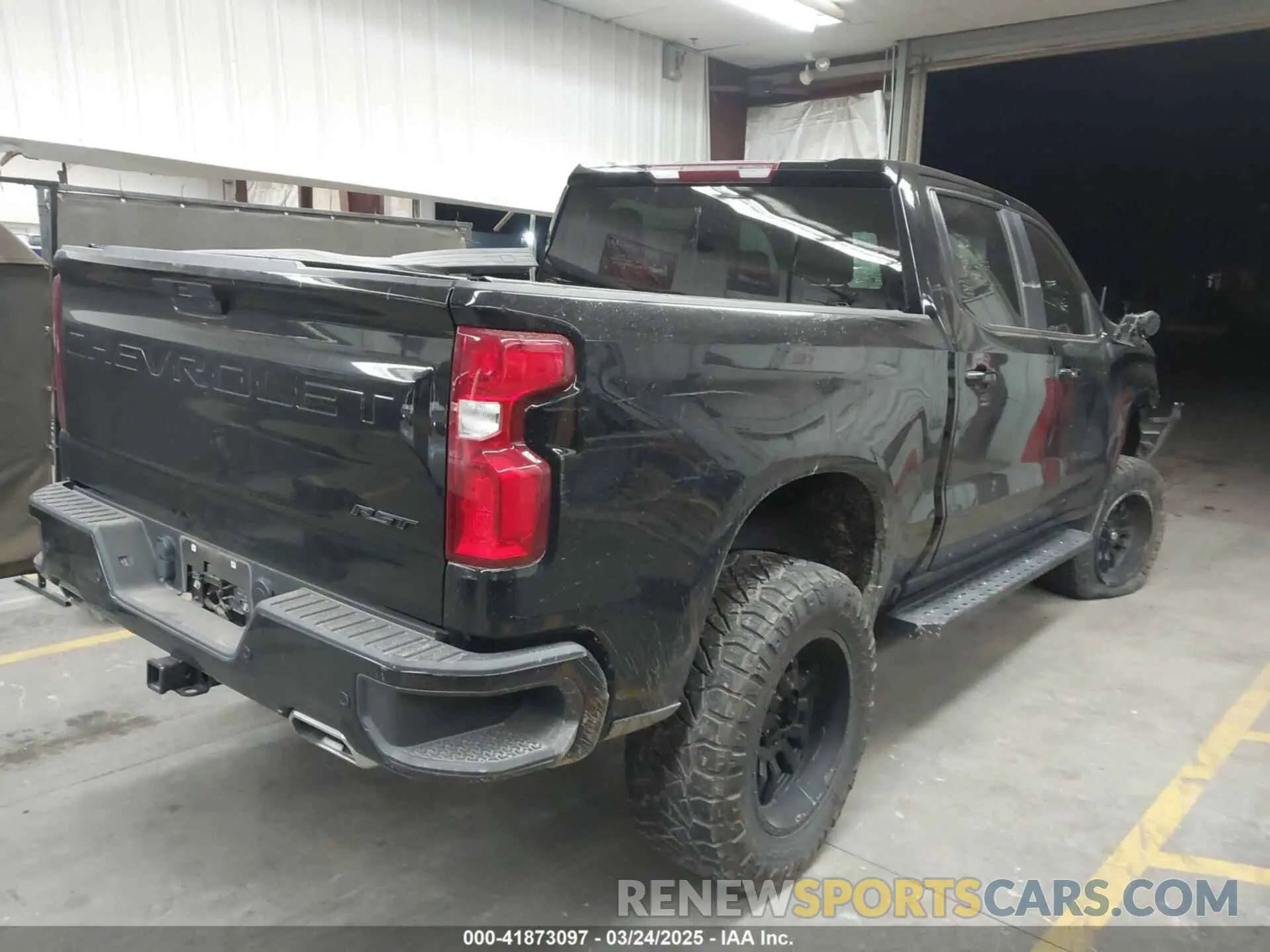 4 Photograph of a damaged car 1GCUYEED6NZ169199 CHEVROLET SILVERADO 1500 LTD 2022