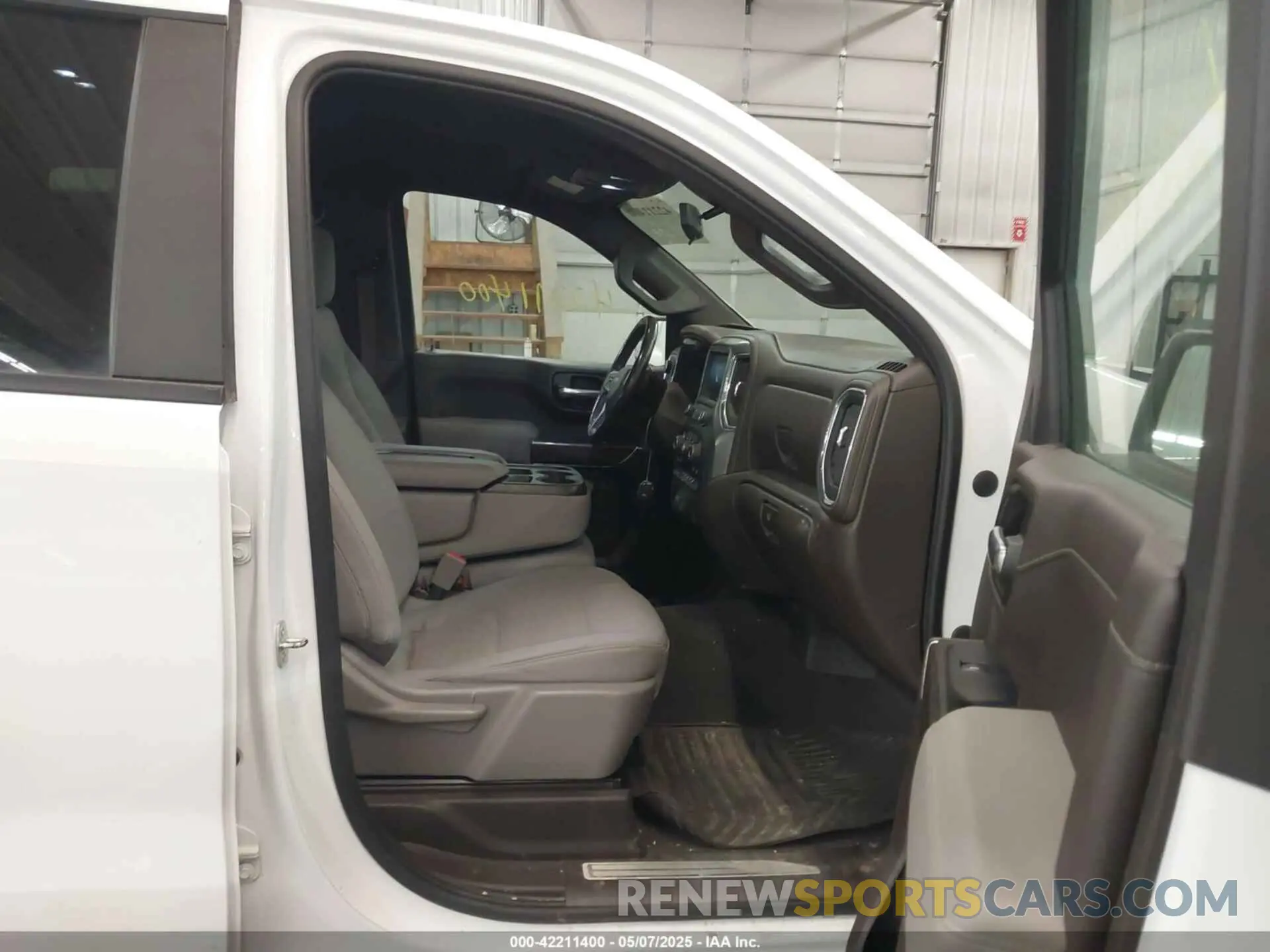 5 Photograph of a damaged car 3GCUYDED3NG124098 CHEVROLET SILVERADO 1500 LTD 2022