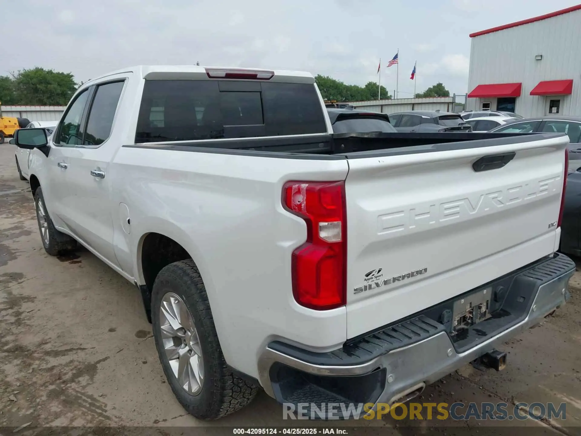 3 Фотография поврежденного автомобиля 3GCUYGED4NG131305 CHEVROLET SILVERADO 1500 LTD 2022