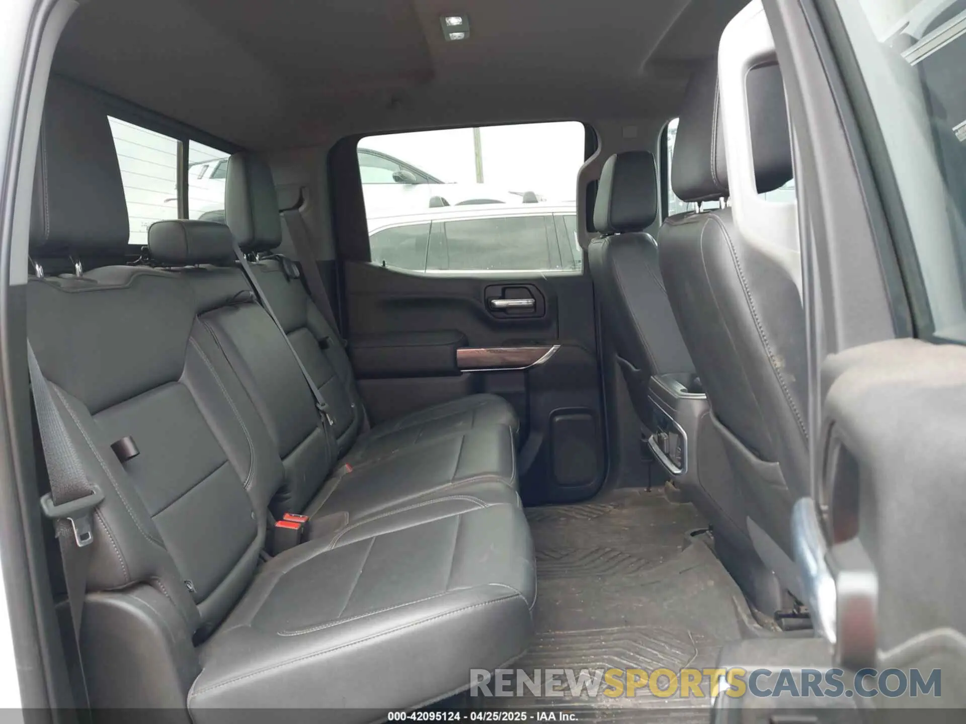 8 Фотография поврежденного автомобиля 3GCUYGED4NG131305 CHEVROLET SILVERADO 1500 LTD 2022