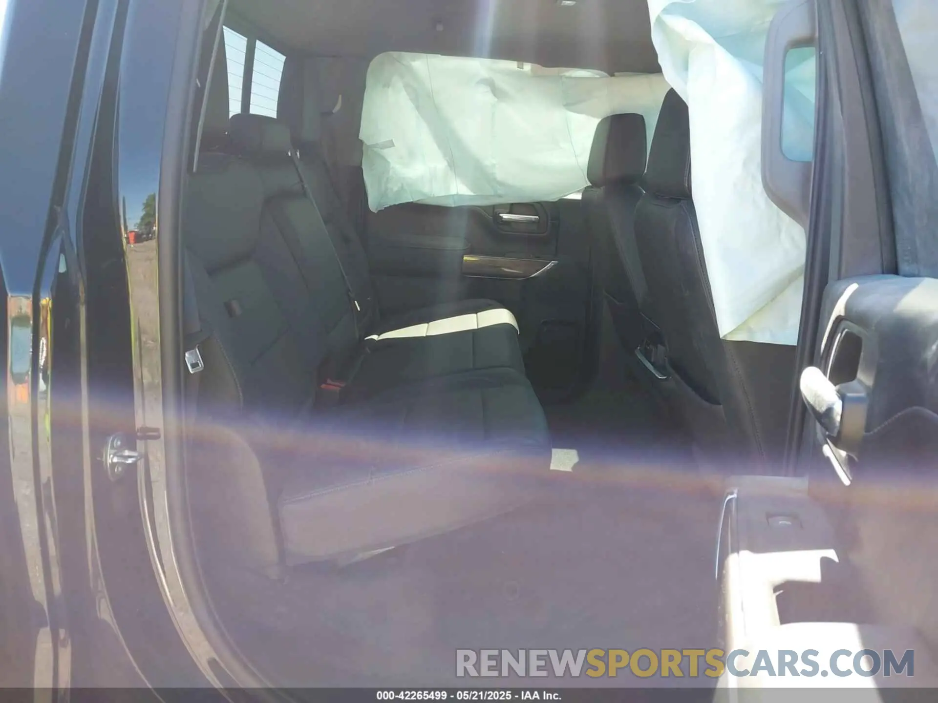 8 Photograph of a damaged car 3GCUYGED4NG183677 CHEVROLET SILVERADO 1500 LTD 2022